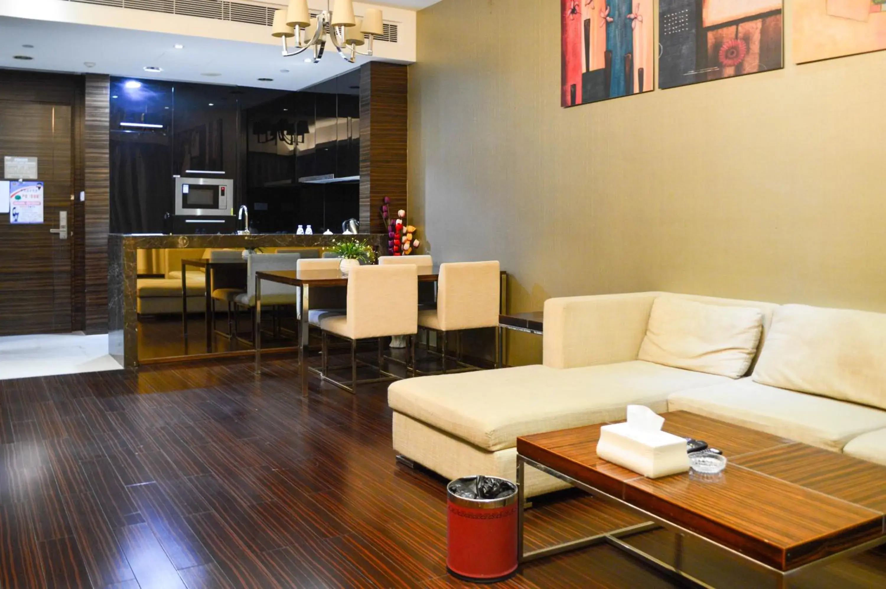 Living room in Guangzhou Xing Yi International Apartment - Poly World Branch