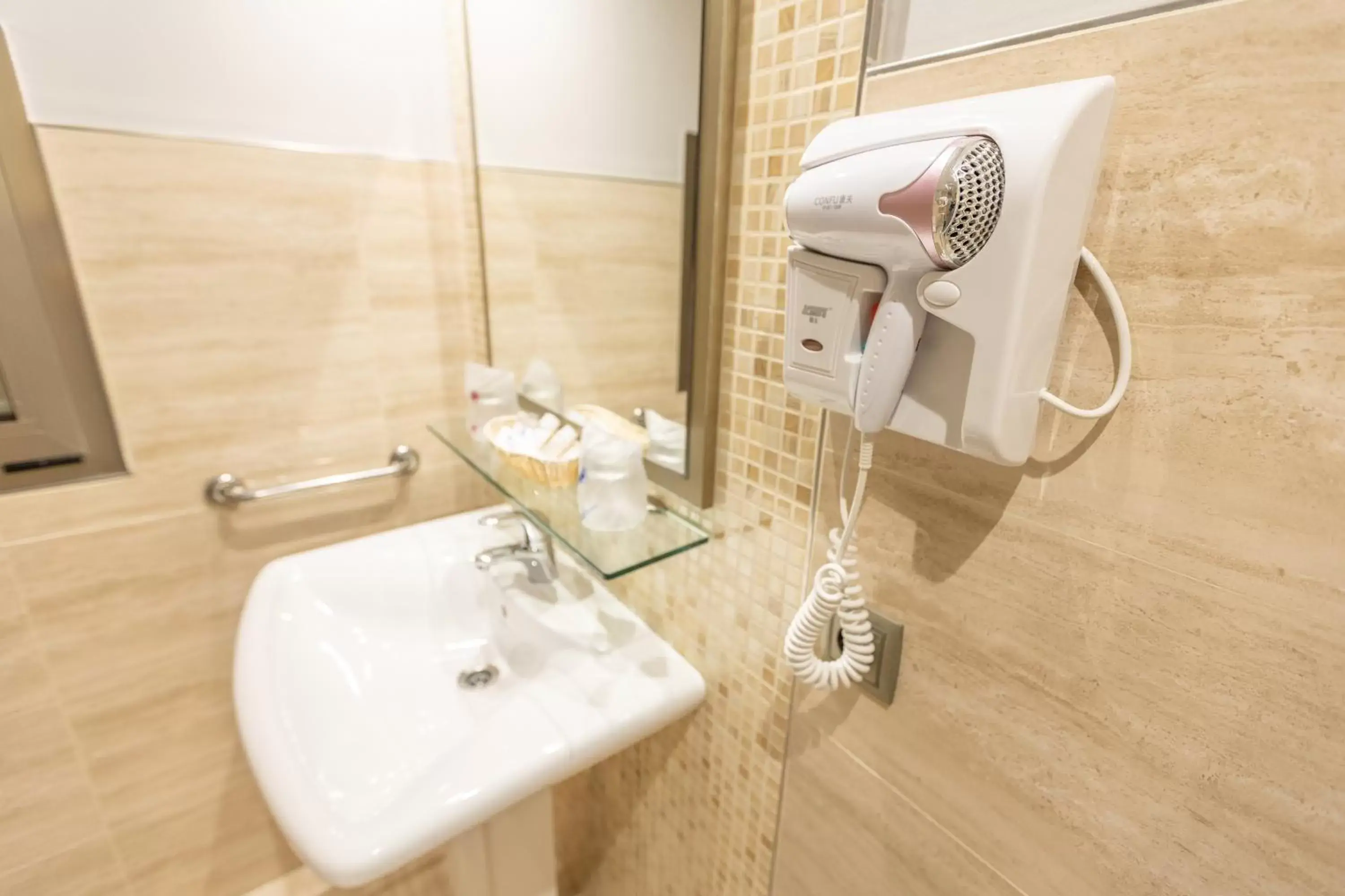 Bathroom in Hotel Montedobra