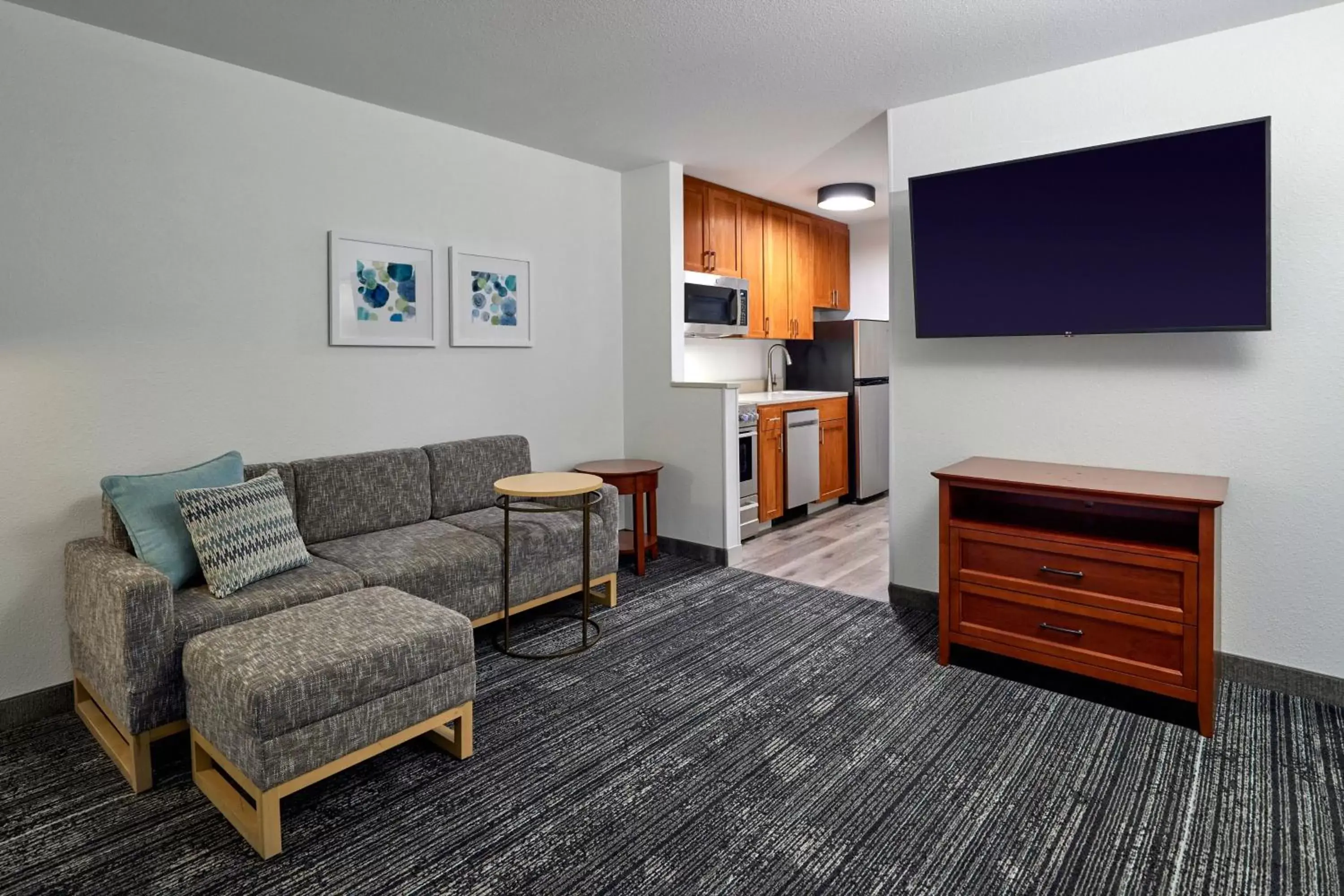 Living room, Seating Area in TownePlace Suites Medford