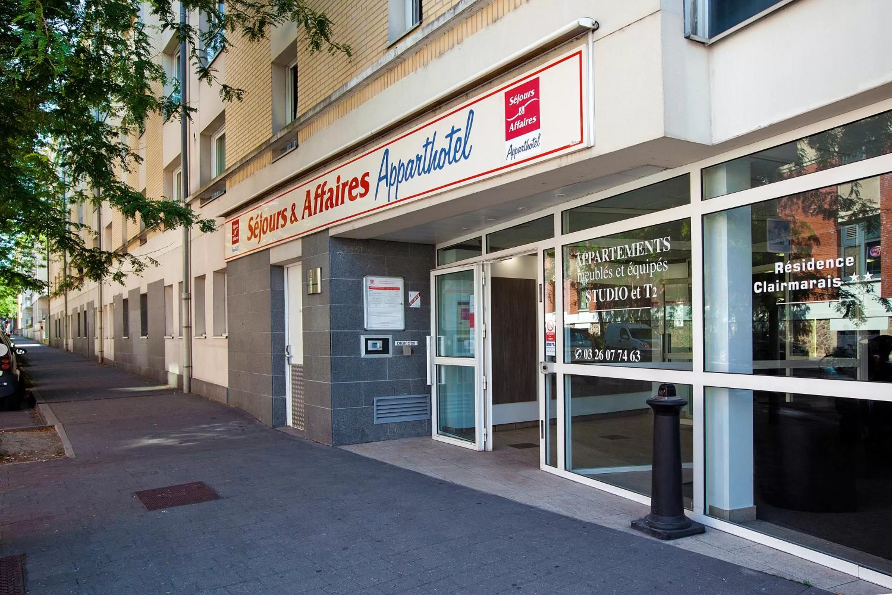 Facade/entrance in Séjours & Affaires Reims Clairmarais