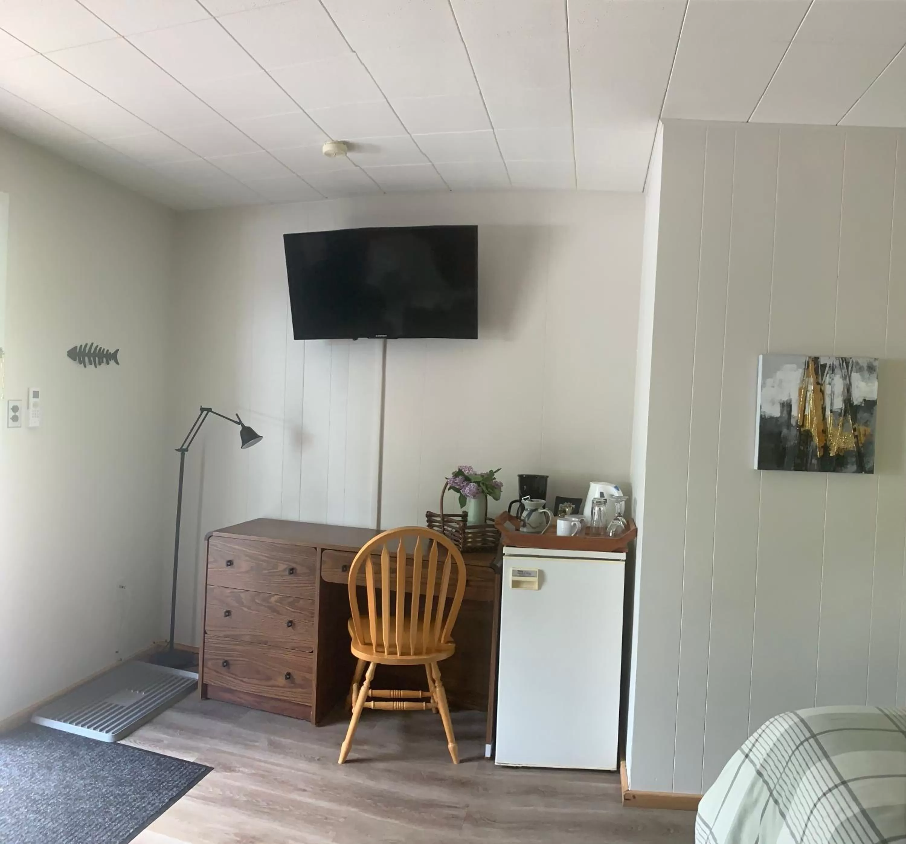 oven, TV/Entertainment Center in Barefoot Villas and Retreat