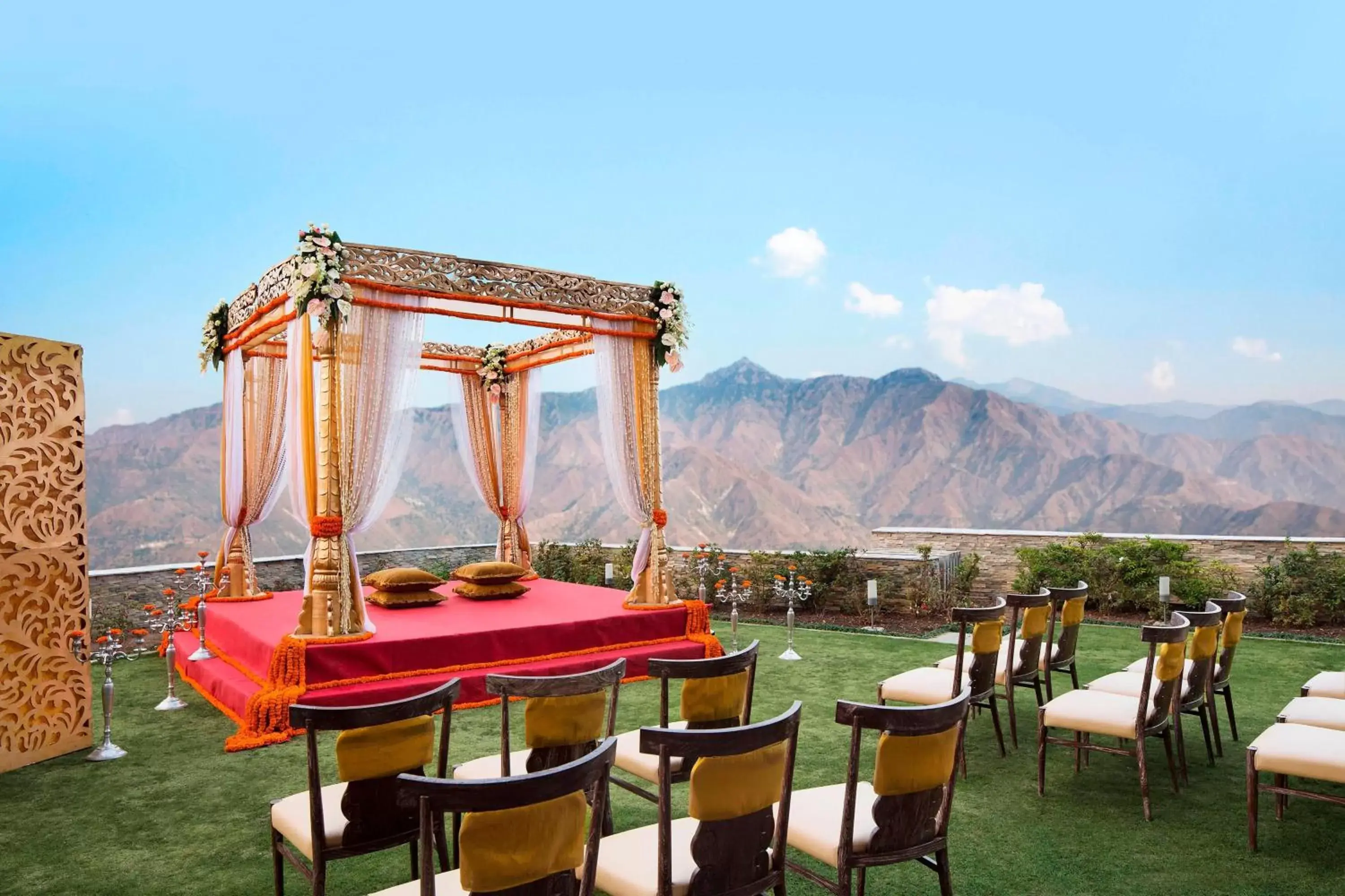 Banquet/Function facilities, Restaurant/Places to Eat in JW Marriott Mussoorie Walnut Grove Resort & Spa