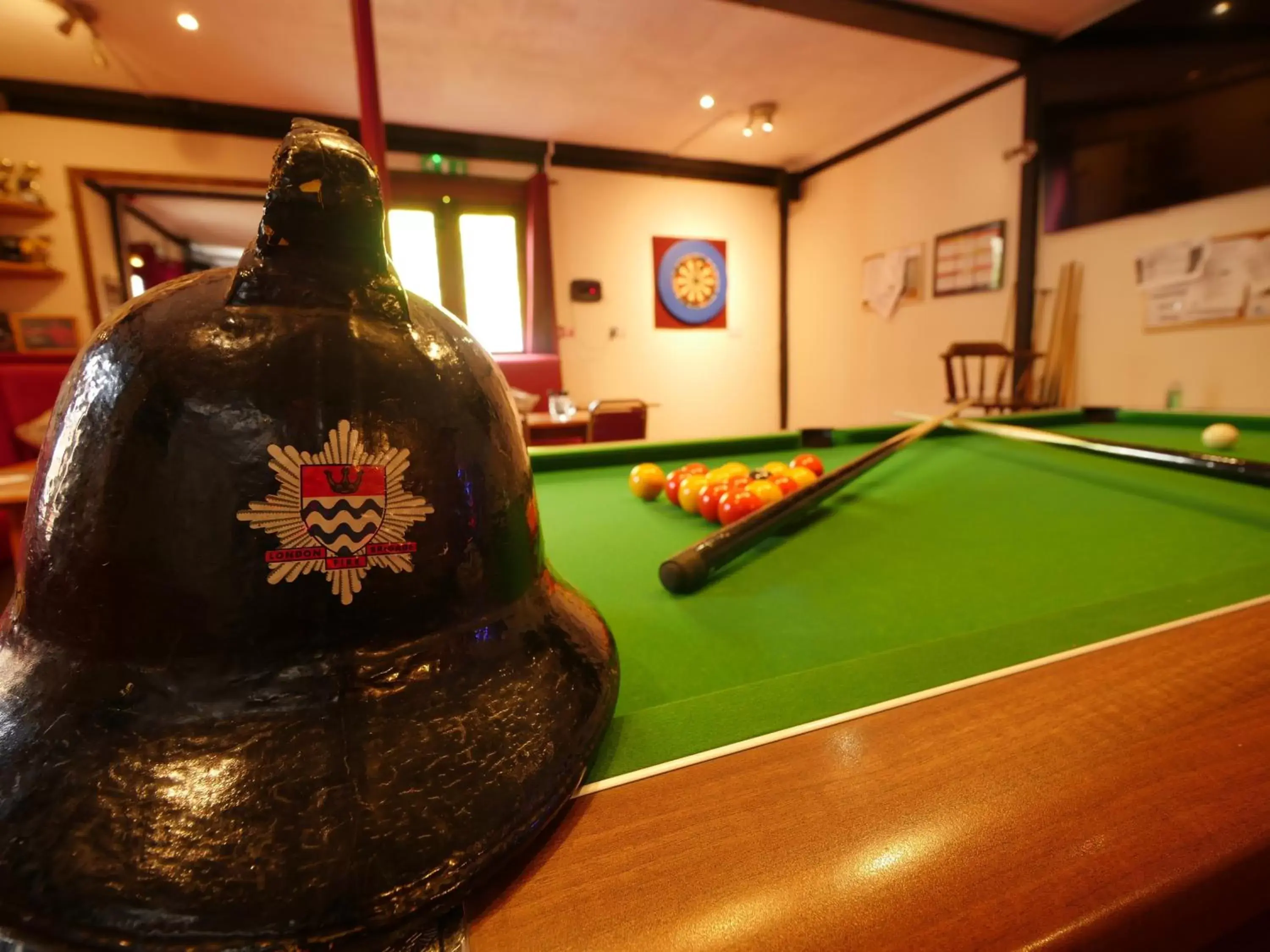 Communal lounge/ TV room, Billiards in The Five Bells, Eastry