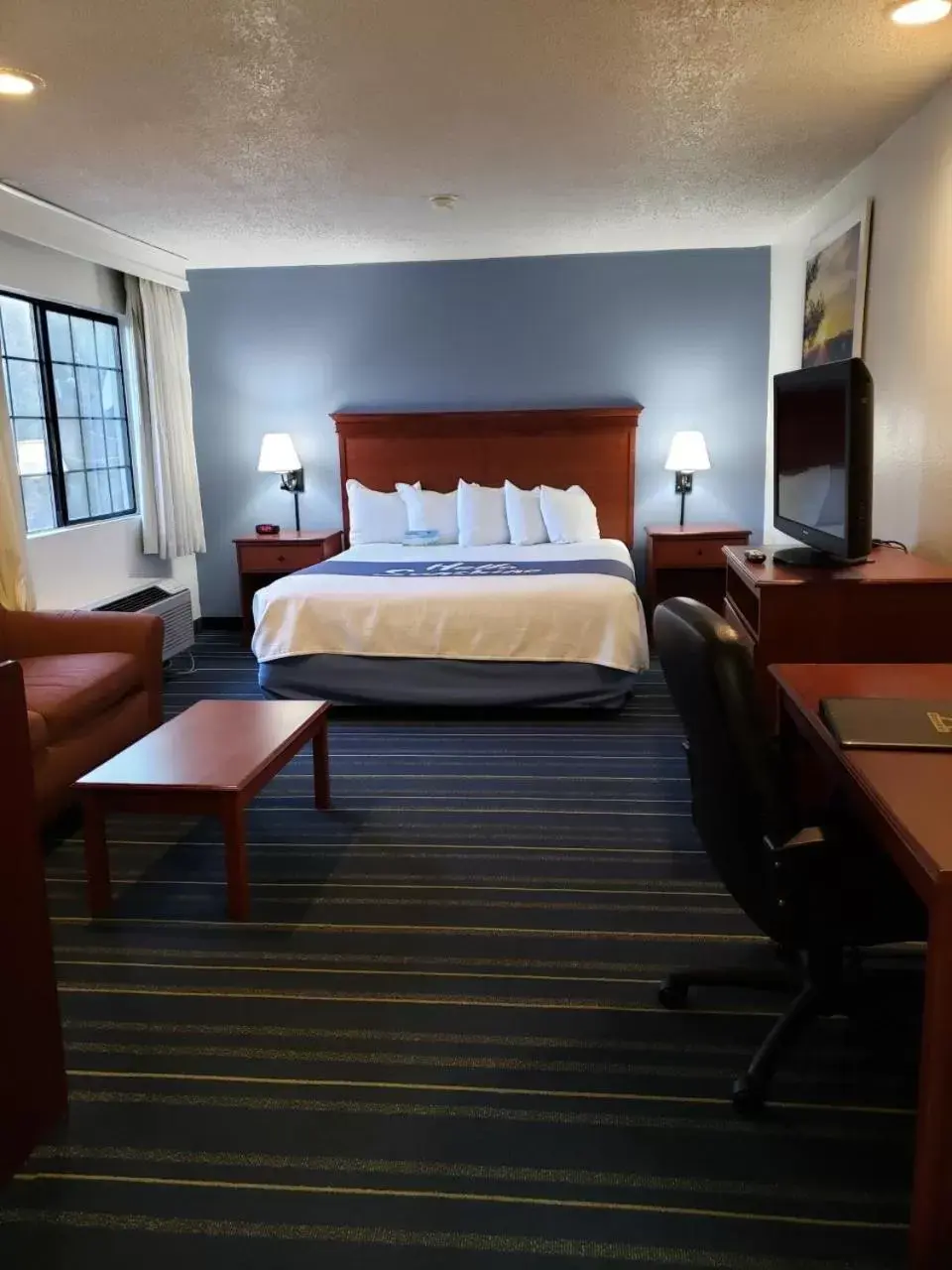 Bedroom, Bed in Days Inn by Wyndham Grand Junction