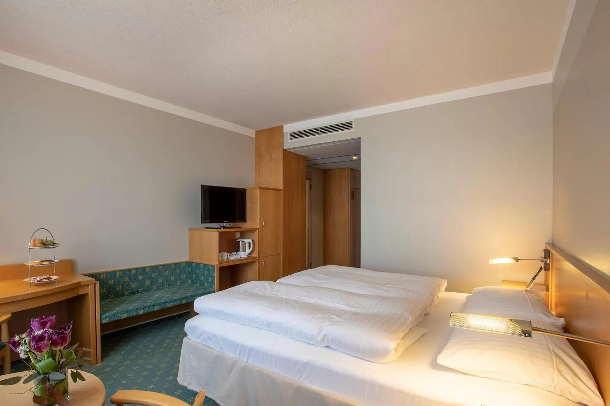 Bed in elaya hotel frankfurt oberursel