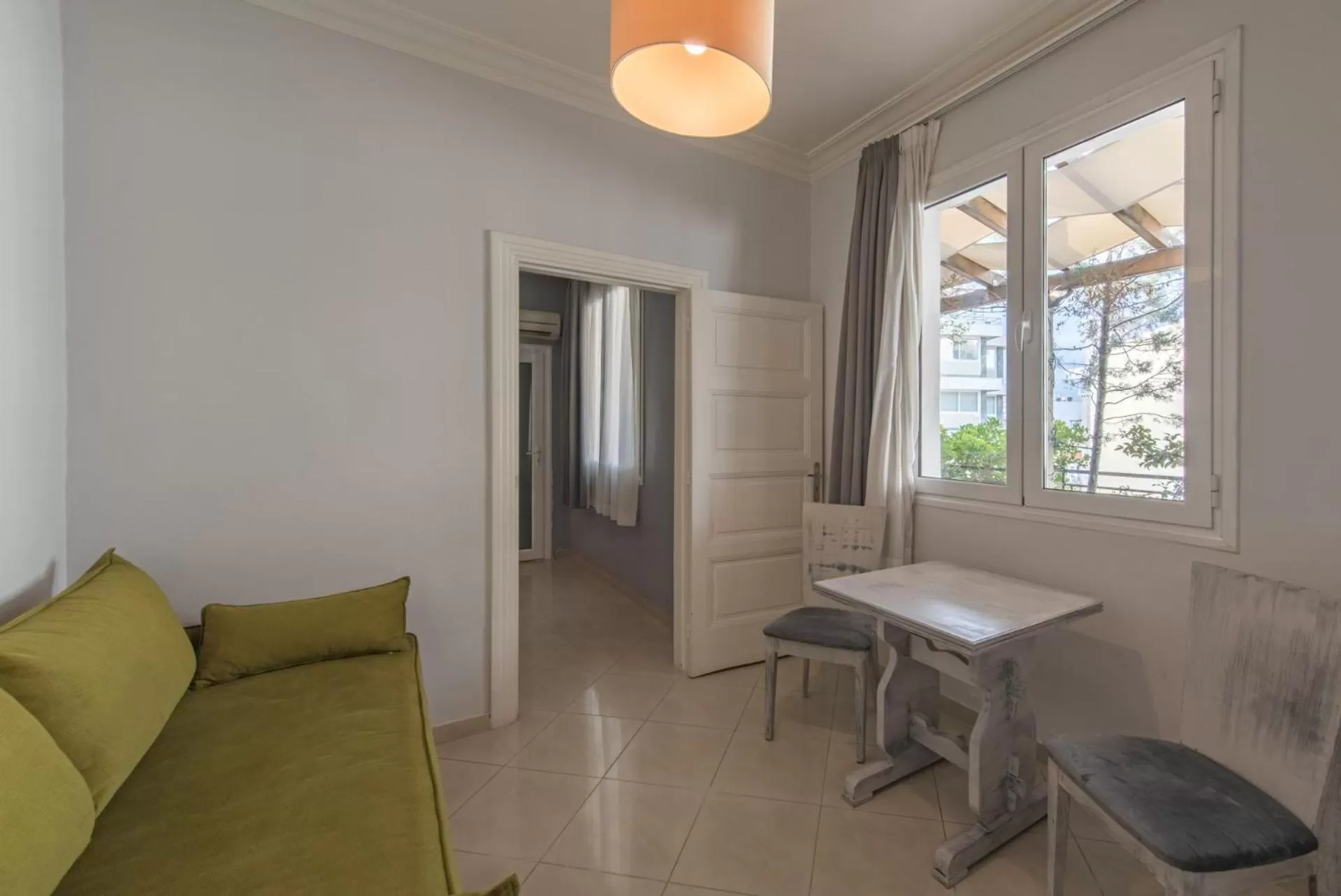 Living room in Kimon Hotel Athens