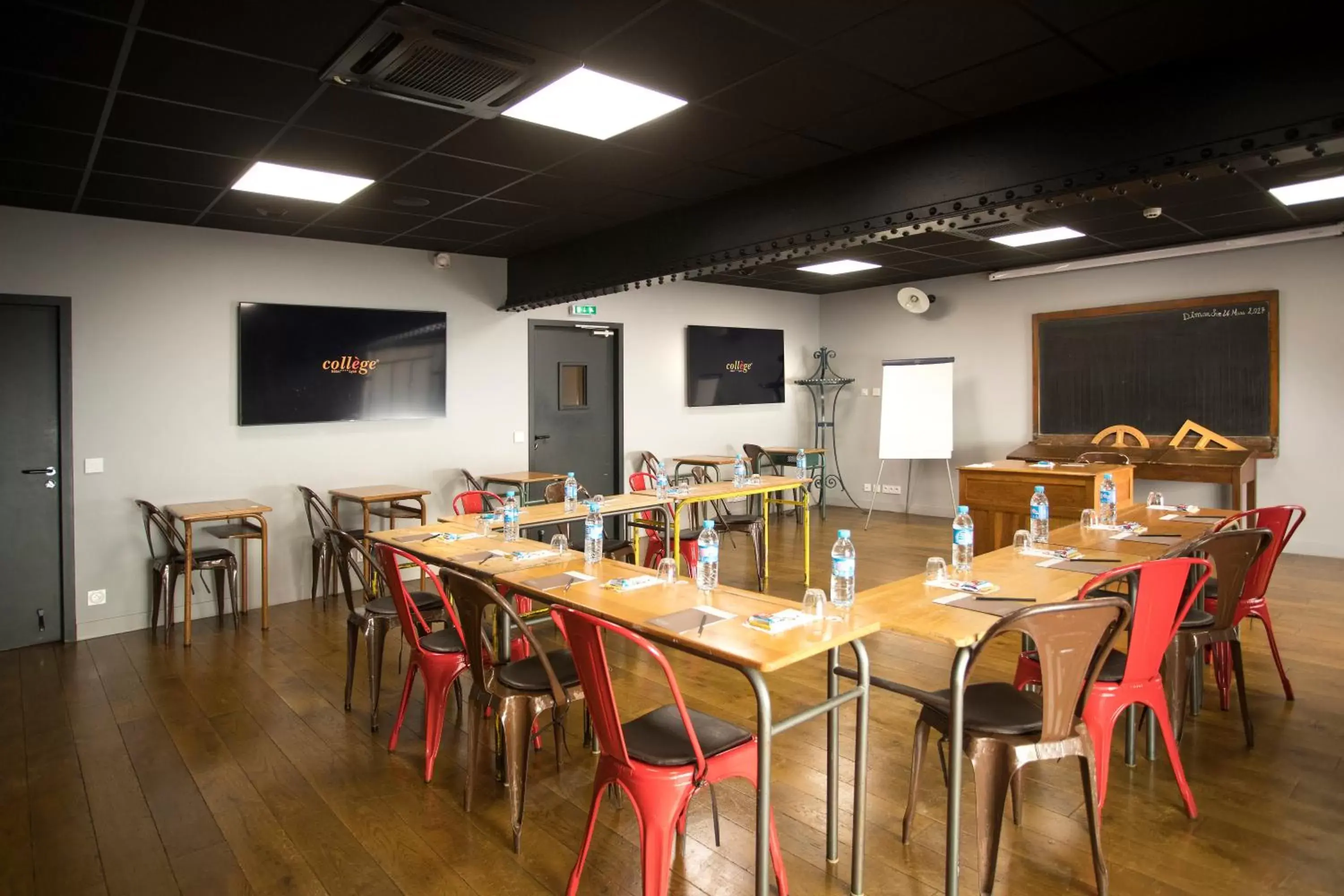 Meeting/conference room, Restaurant/Places to Eat in Collège Hôtel