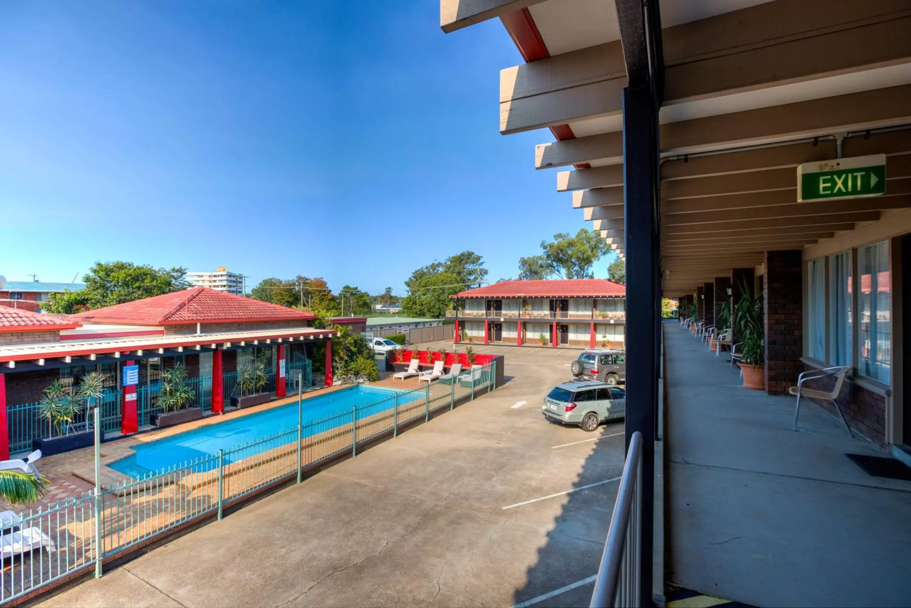 Pool view, Swimming Pool in Best Western Zebra Motel
