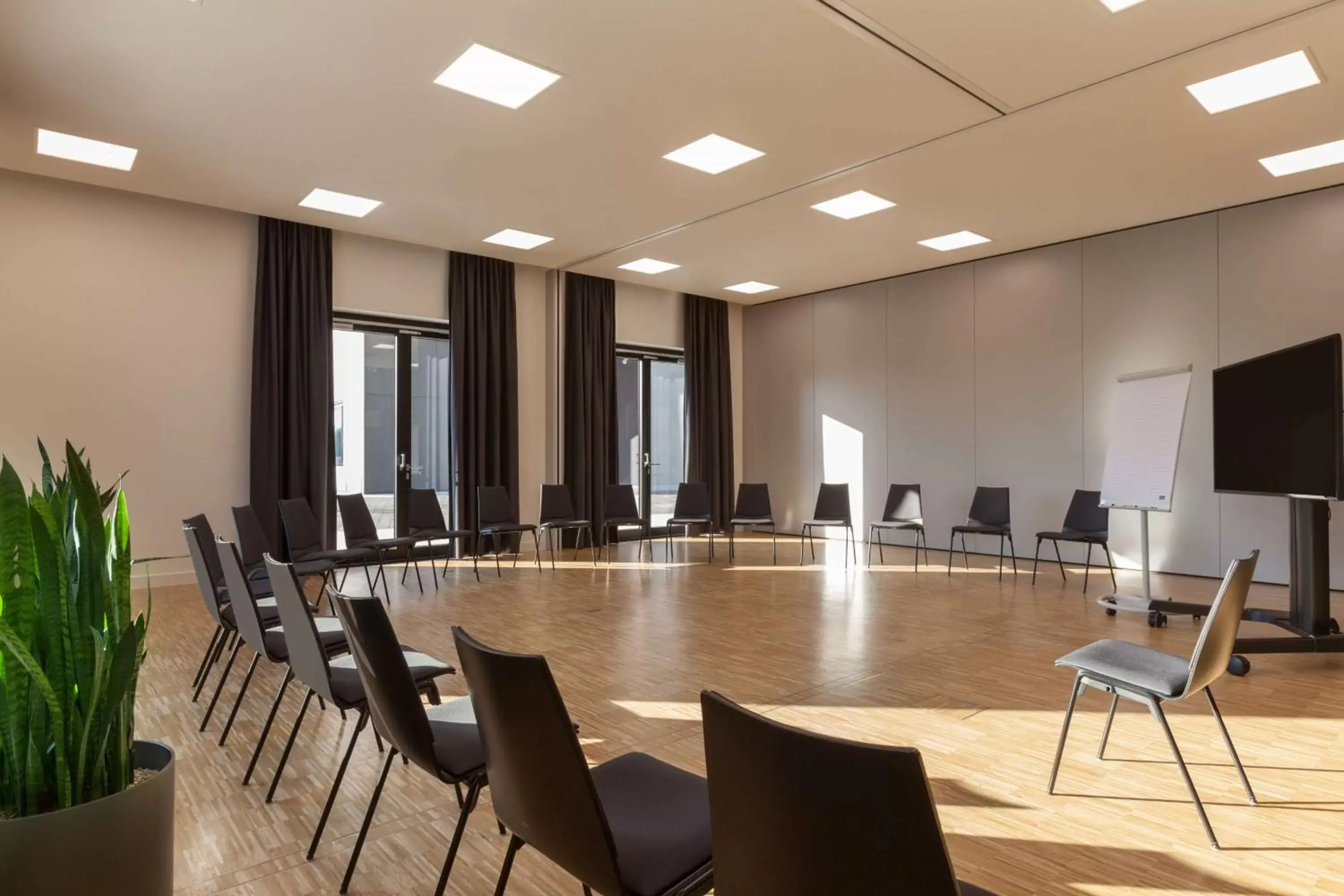 Meeting/conference room in Vienna House by Wyndham Ernst Leitz Wetzlar