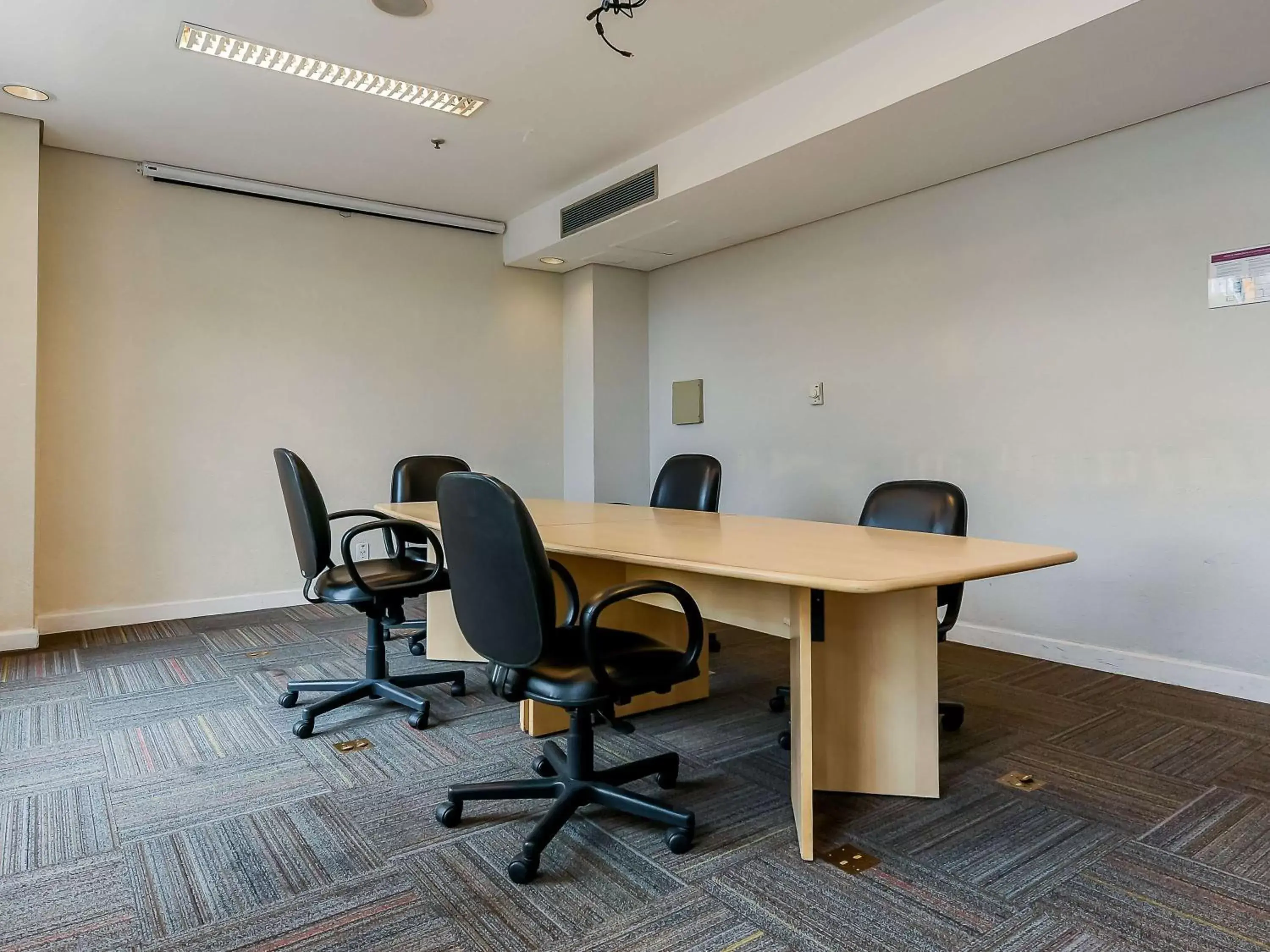 Meeting/conference room in ibis Guarulhos Aeroporto