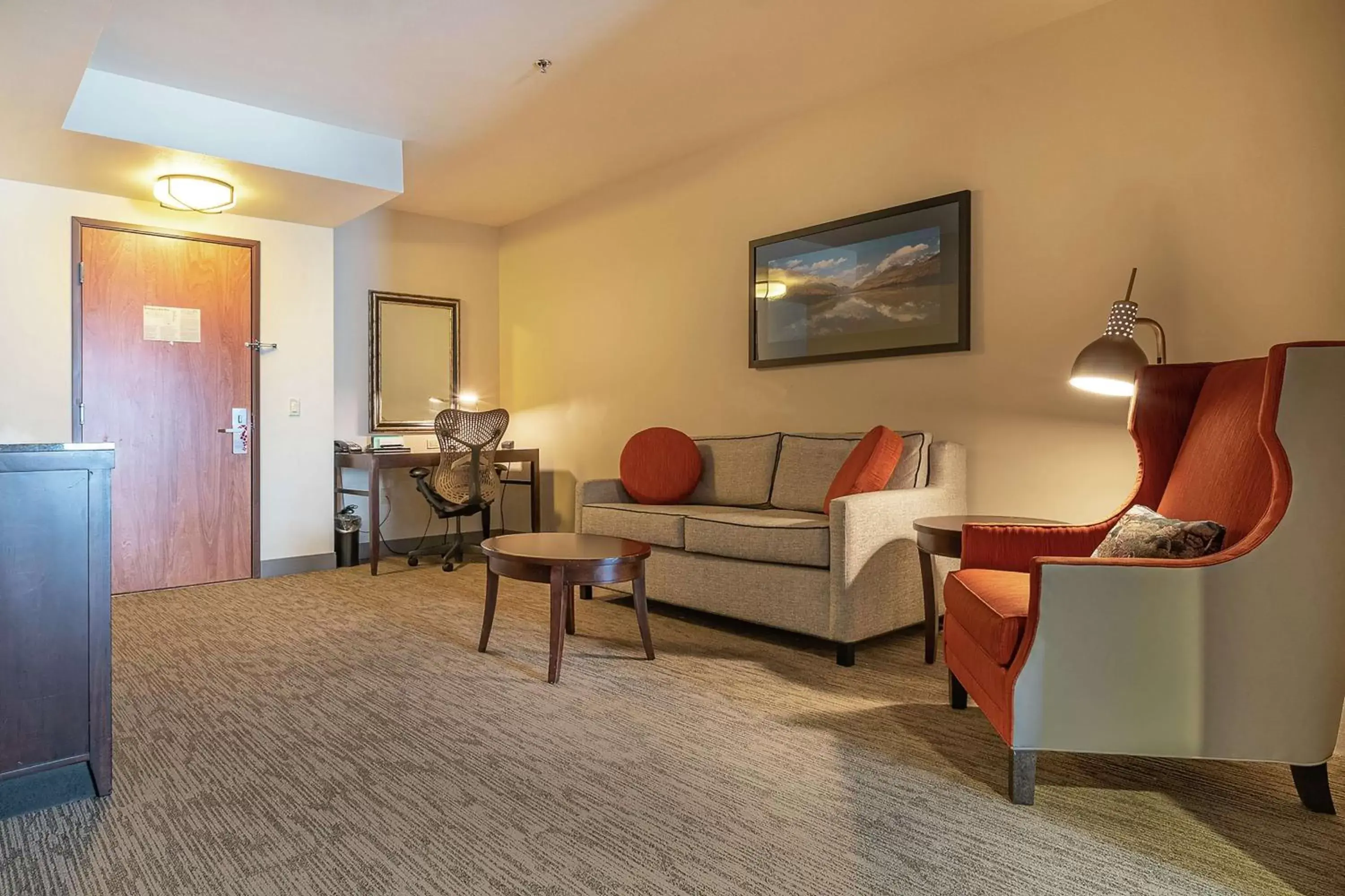 Bedroom, Seating Area in Hilton Garden Inn Kalispell