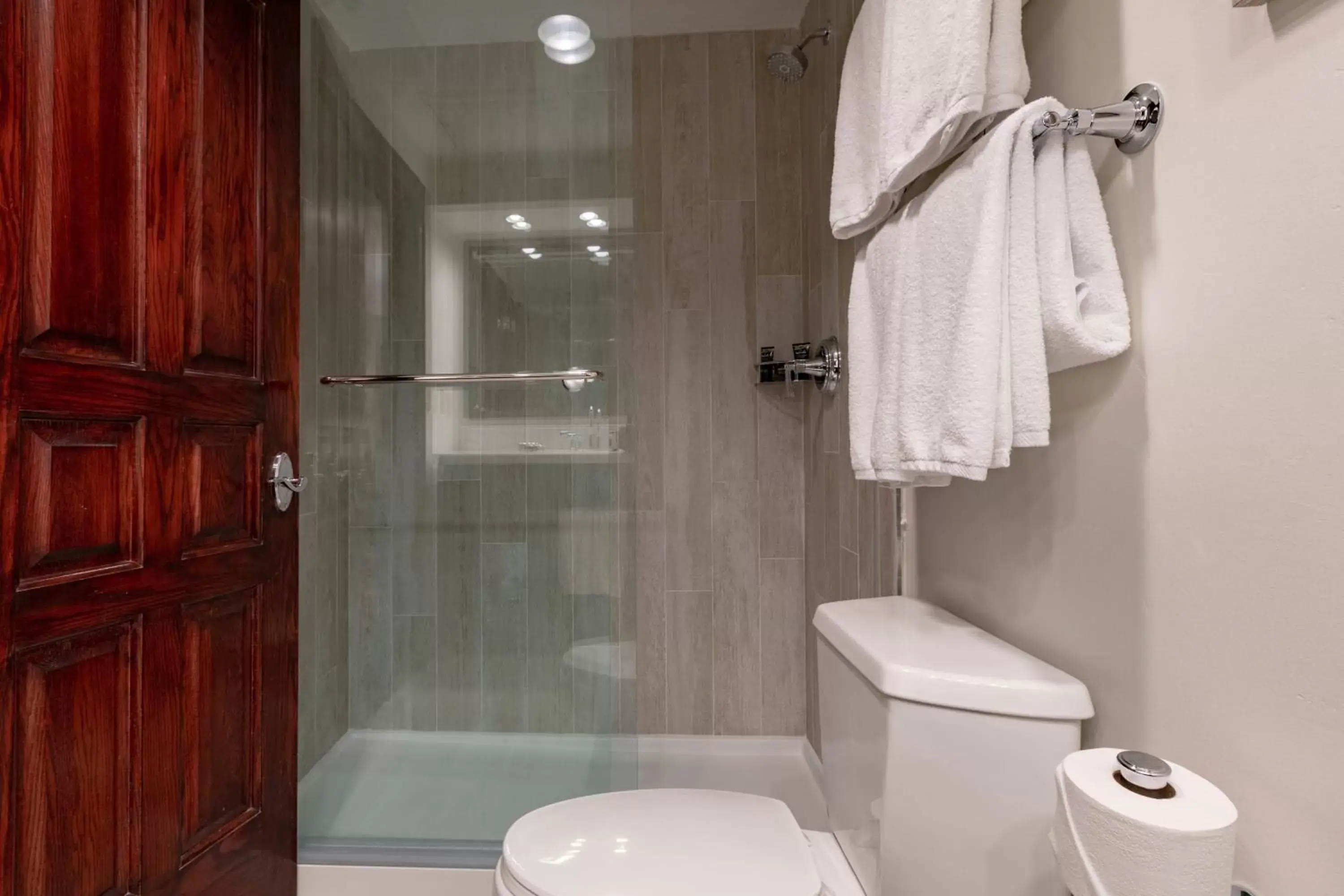 Bathroom in Beaver Creek Lodge, Autograph Collection