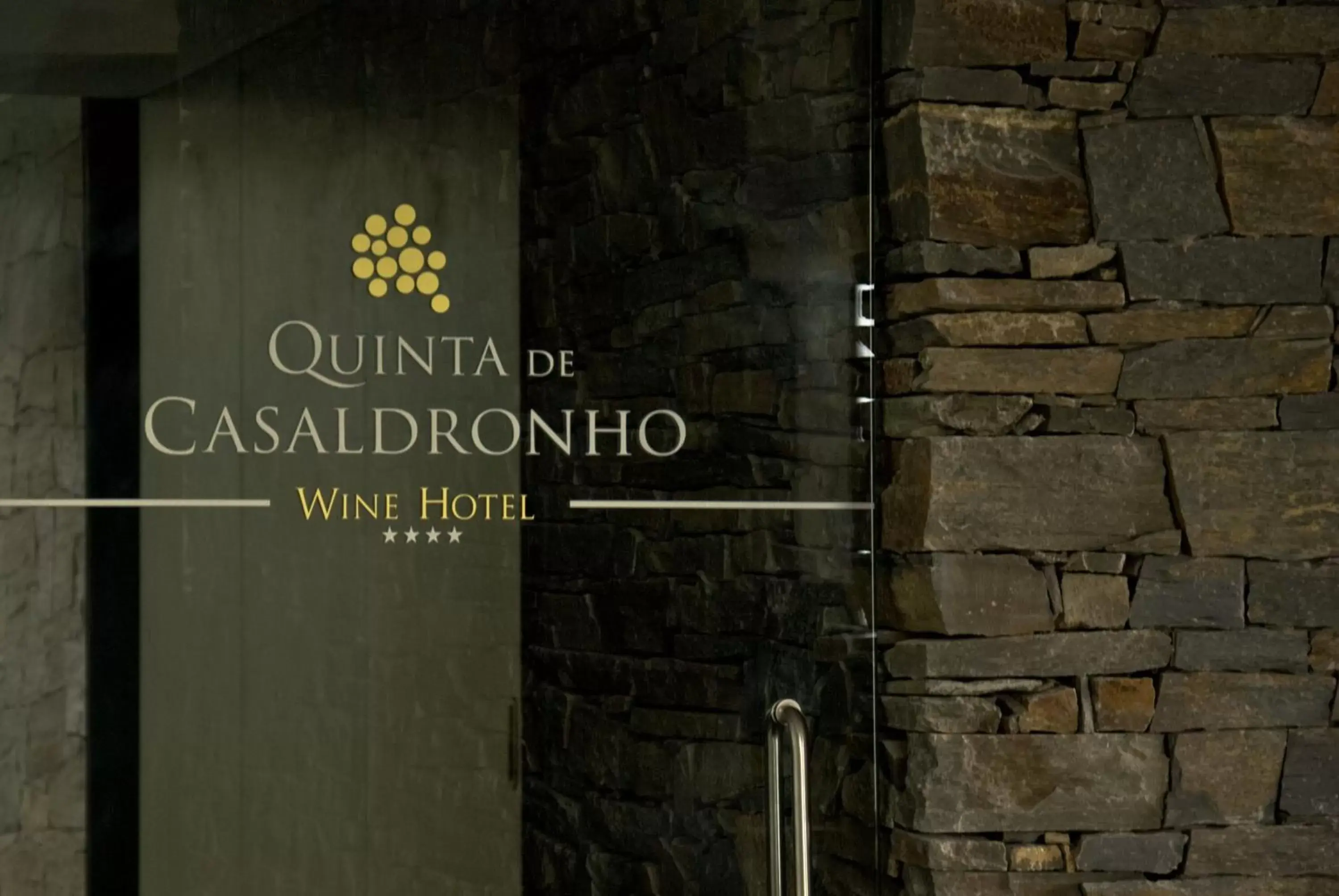 Logo/Certificate/Sign, Property Logo/Sign in Quinta De Casaldronho Wine Hotel