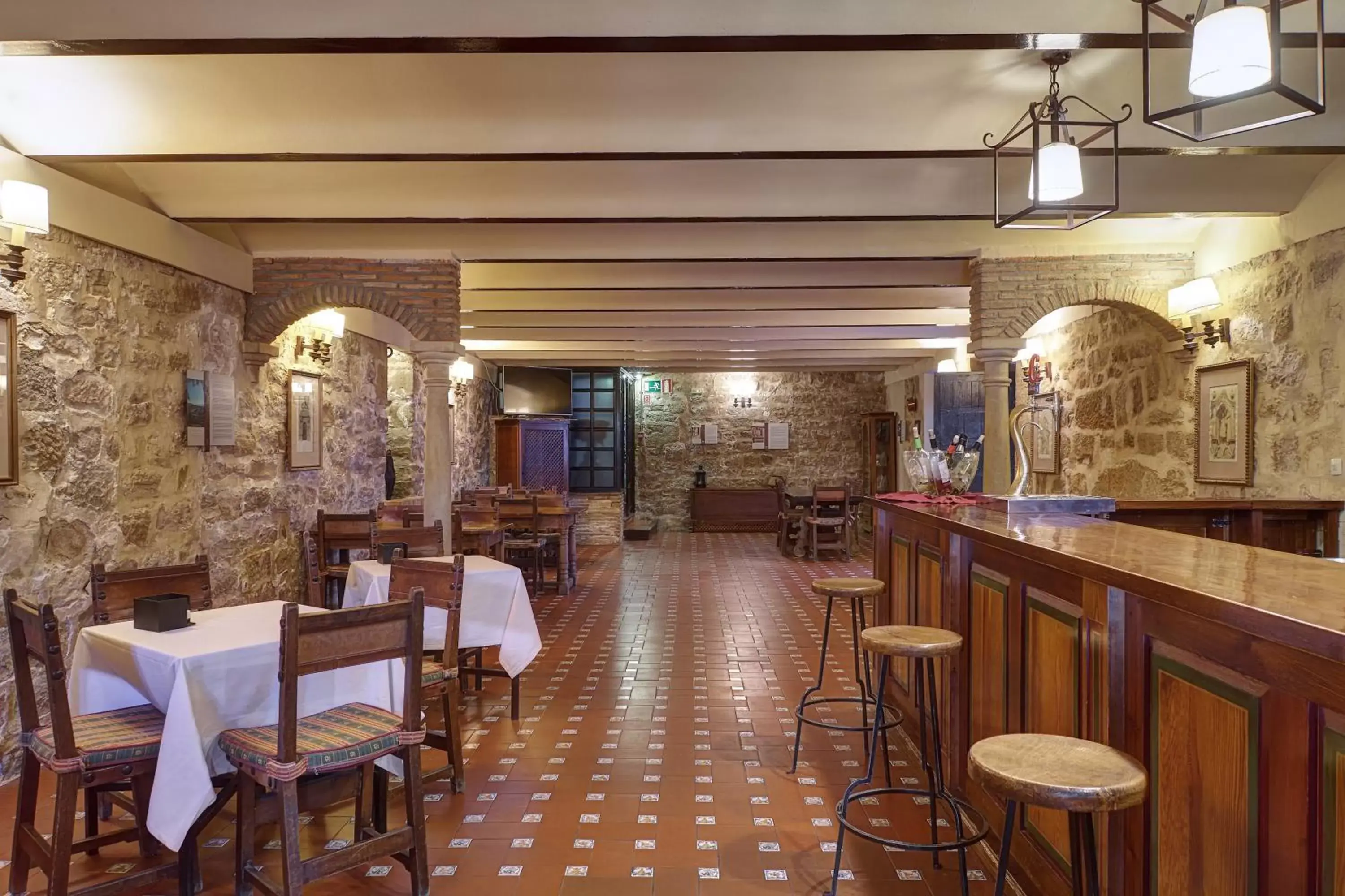 Lounge or bar in Parador de Ubeda Lounge or bar in Parador de Ubeda