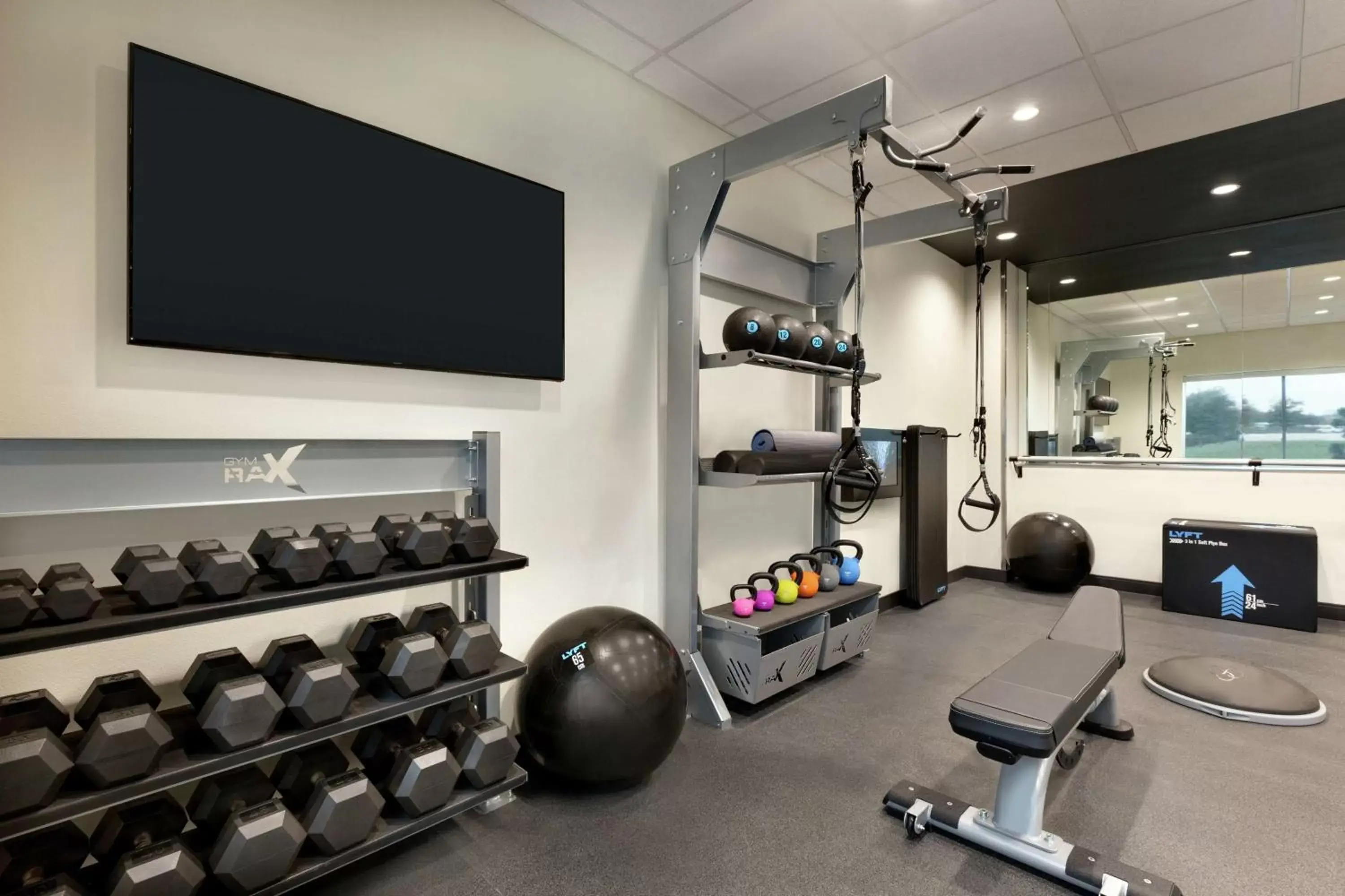 Fitness centre/facilities, Fitness Center/Facilities in Tru by Hilton Webster Houston NASA