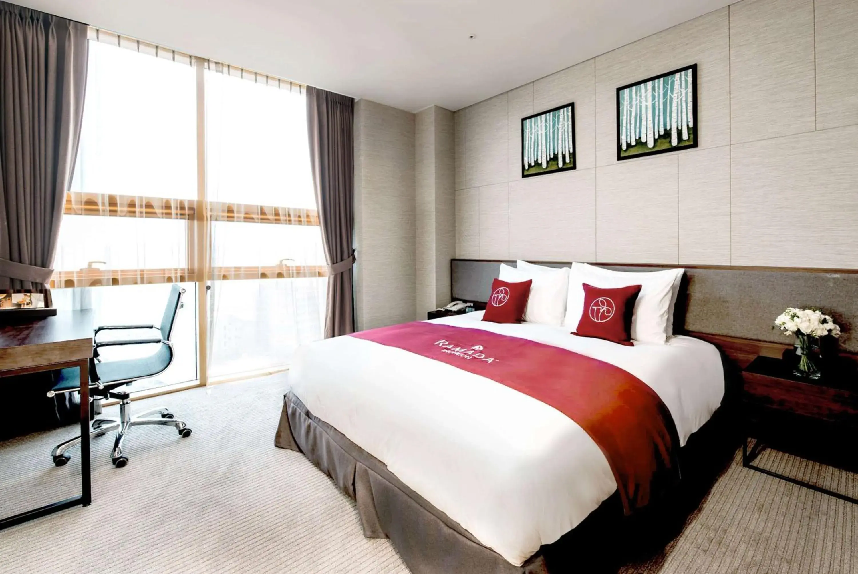 Photo of the whole room, Bed in Ramada by Wyndham Incheon