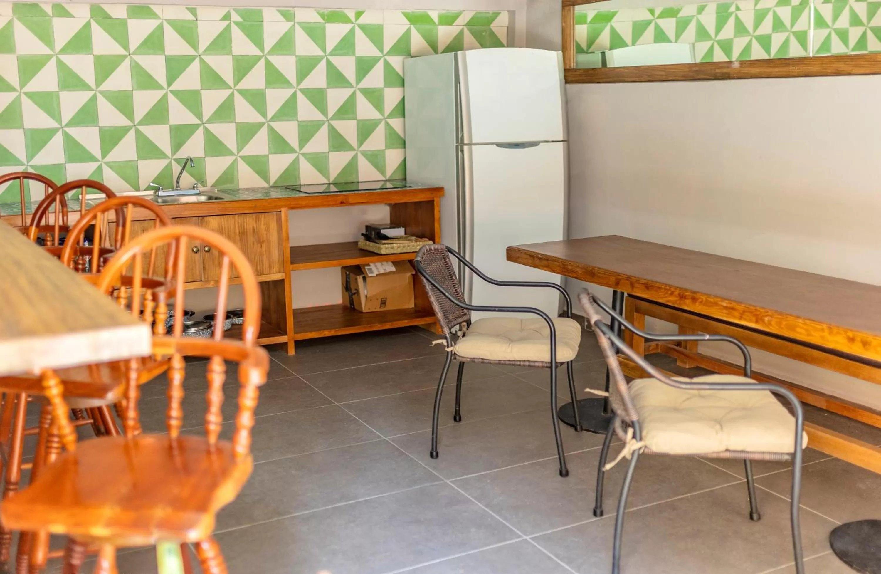 Communal kitchen in Casa Lavanda Hotel Boutique