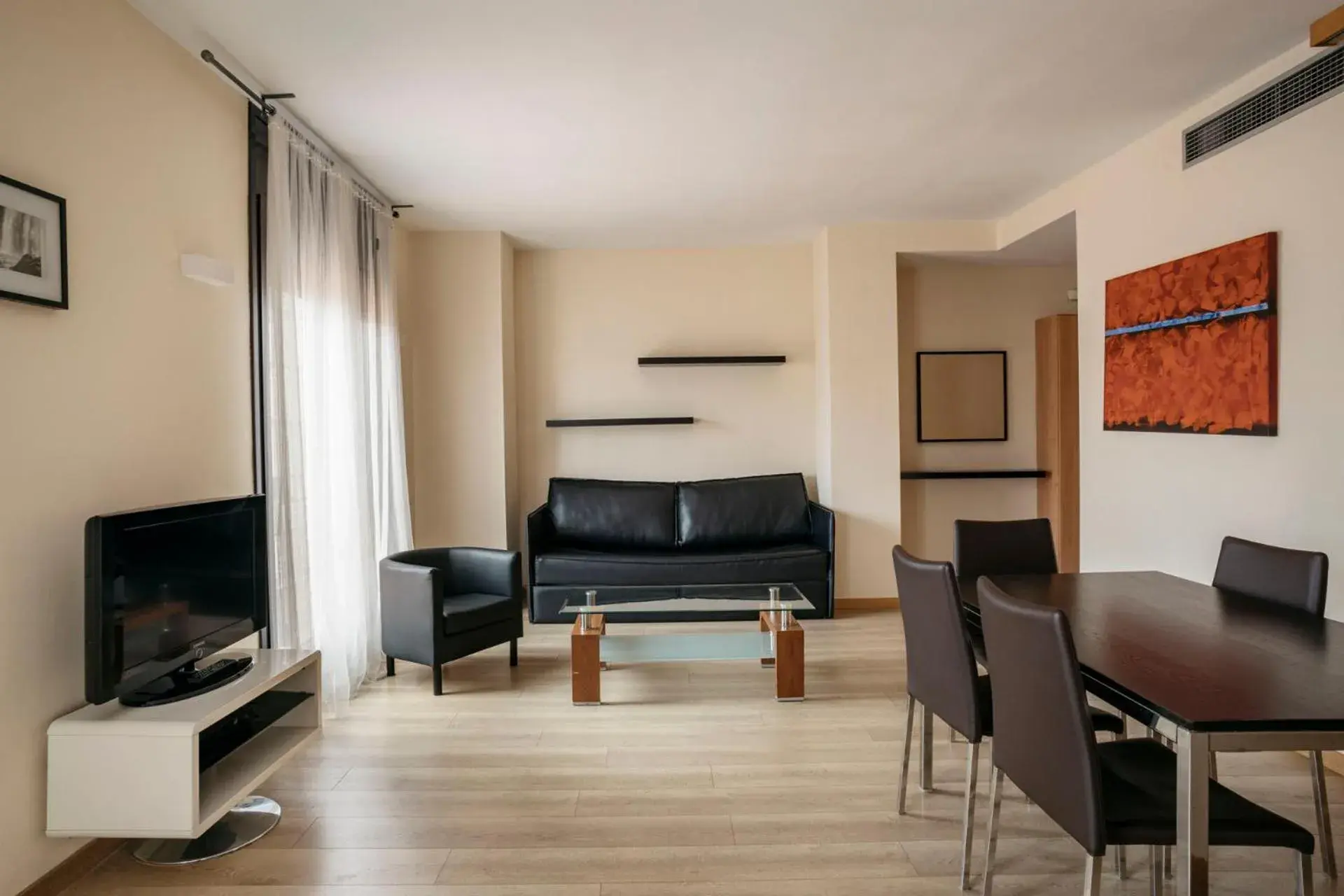 Standard Apartment with Terrace in Barcelona Apartment Villarroel Standard Apartment with Terrace in Barcelona Apartment Villarroel