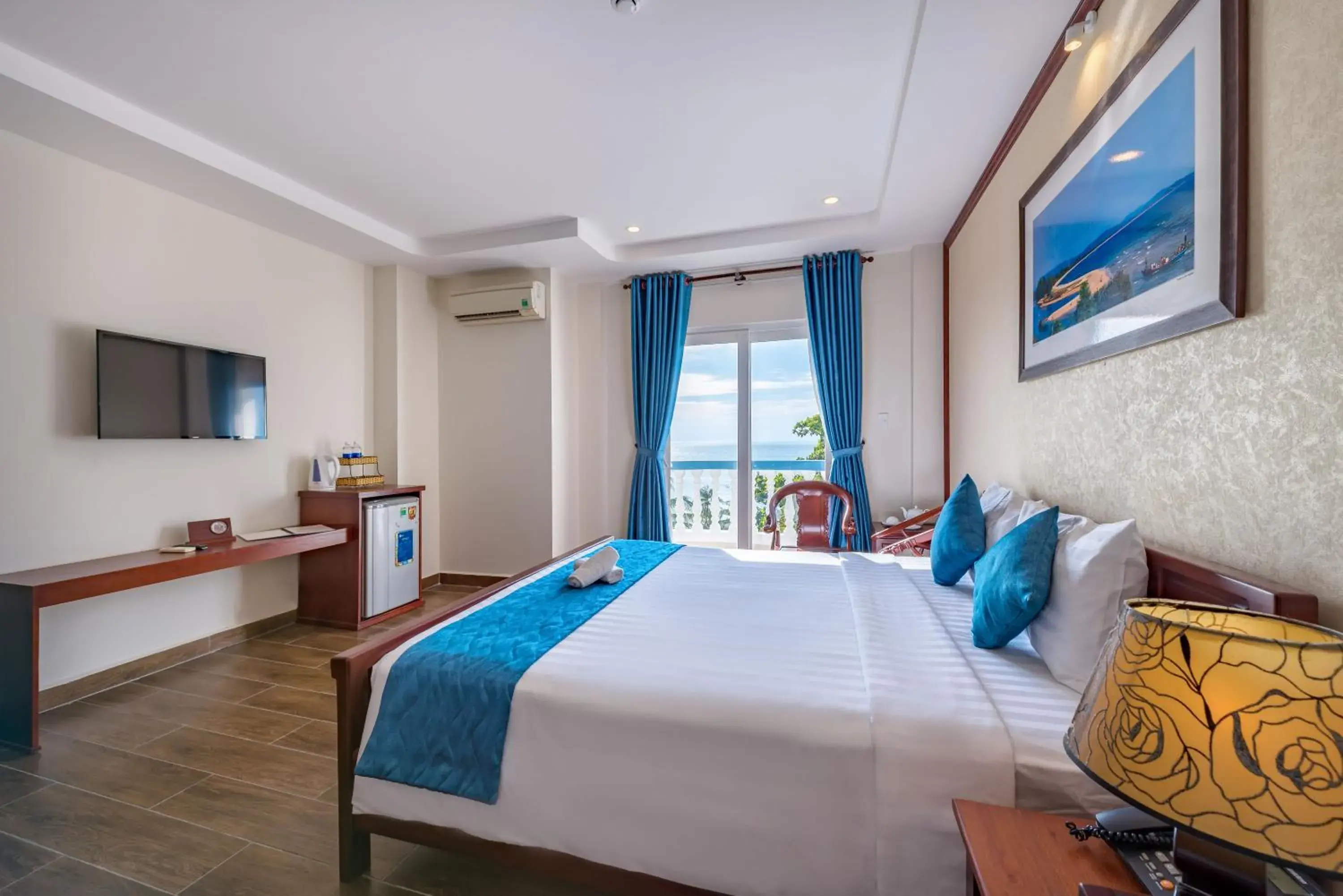 Communal lounge/ TV room in Brenta Phu Quoc Hotel