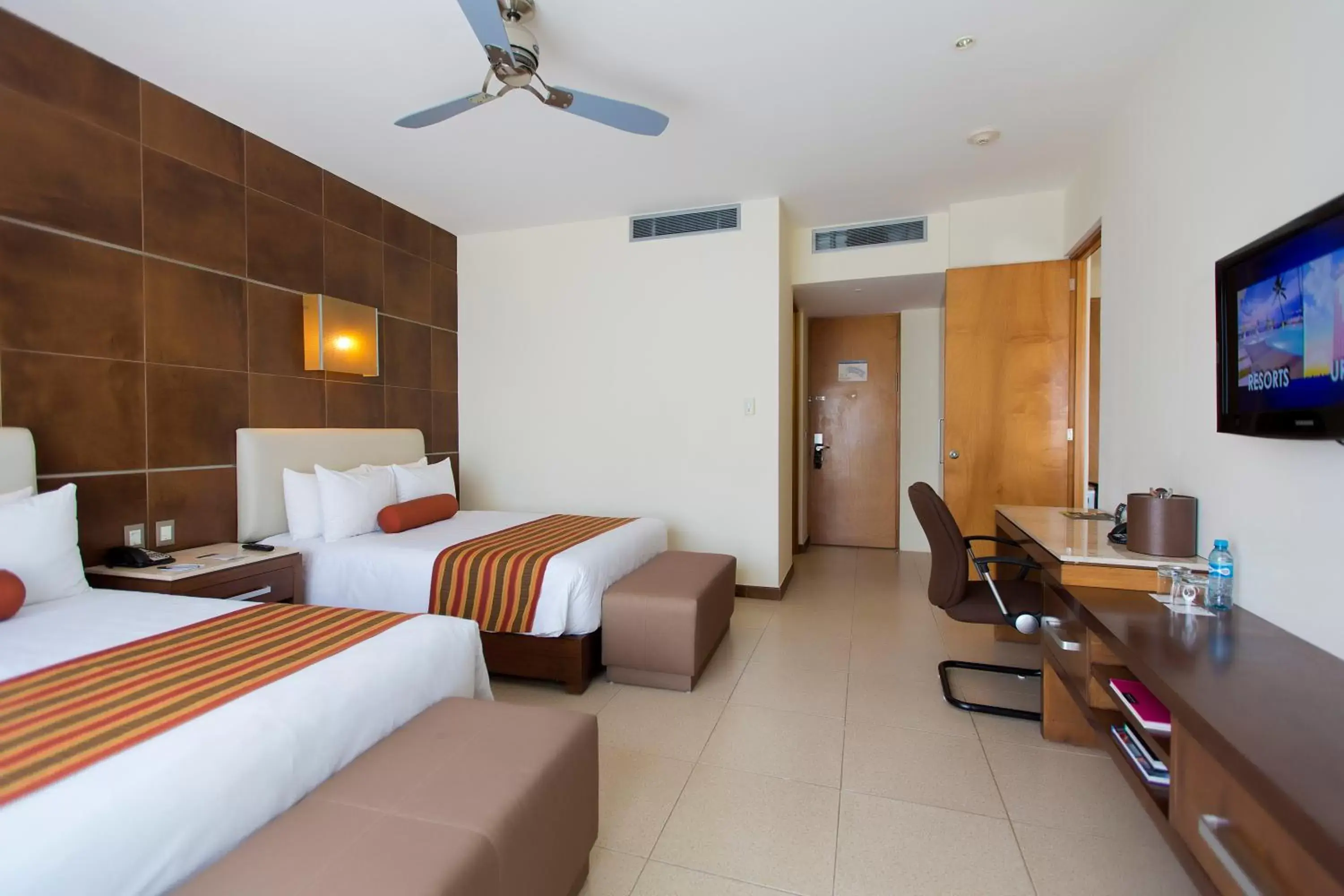 Bedroom in Krystal Urban Cancun & Beach Club