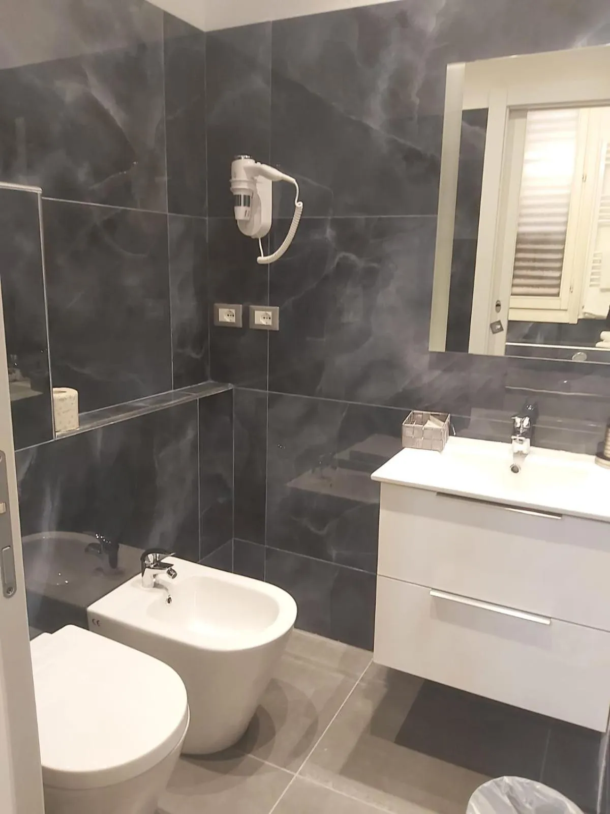 Bathroom in Hotel Holiday- Alla Finestrella