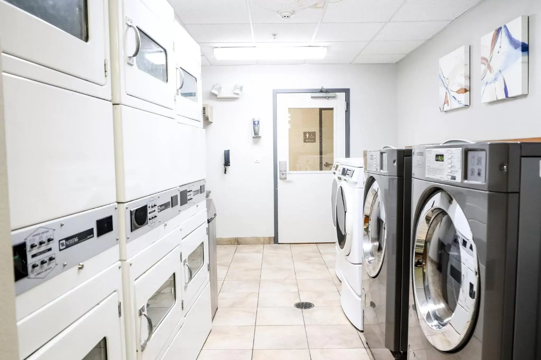 Other, Kitchen/Kitchenette in Candlewood Suites Richmond Airport, an IHG Hotel