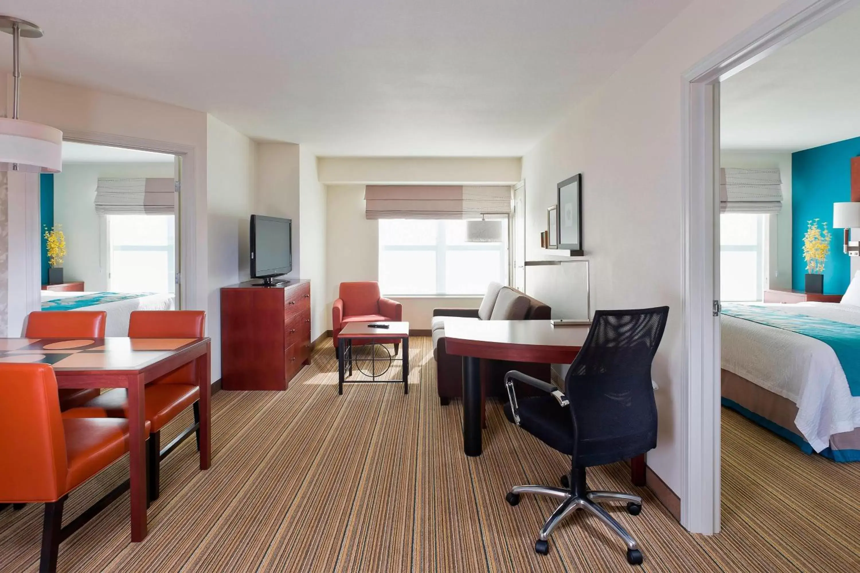 Bedroom, Seating Area in Residence Inn Bismarck North