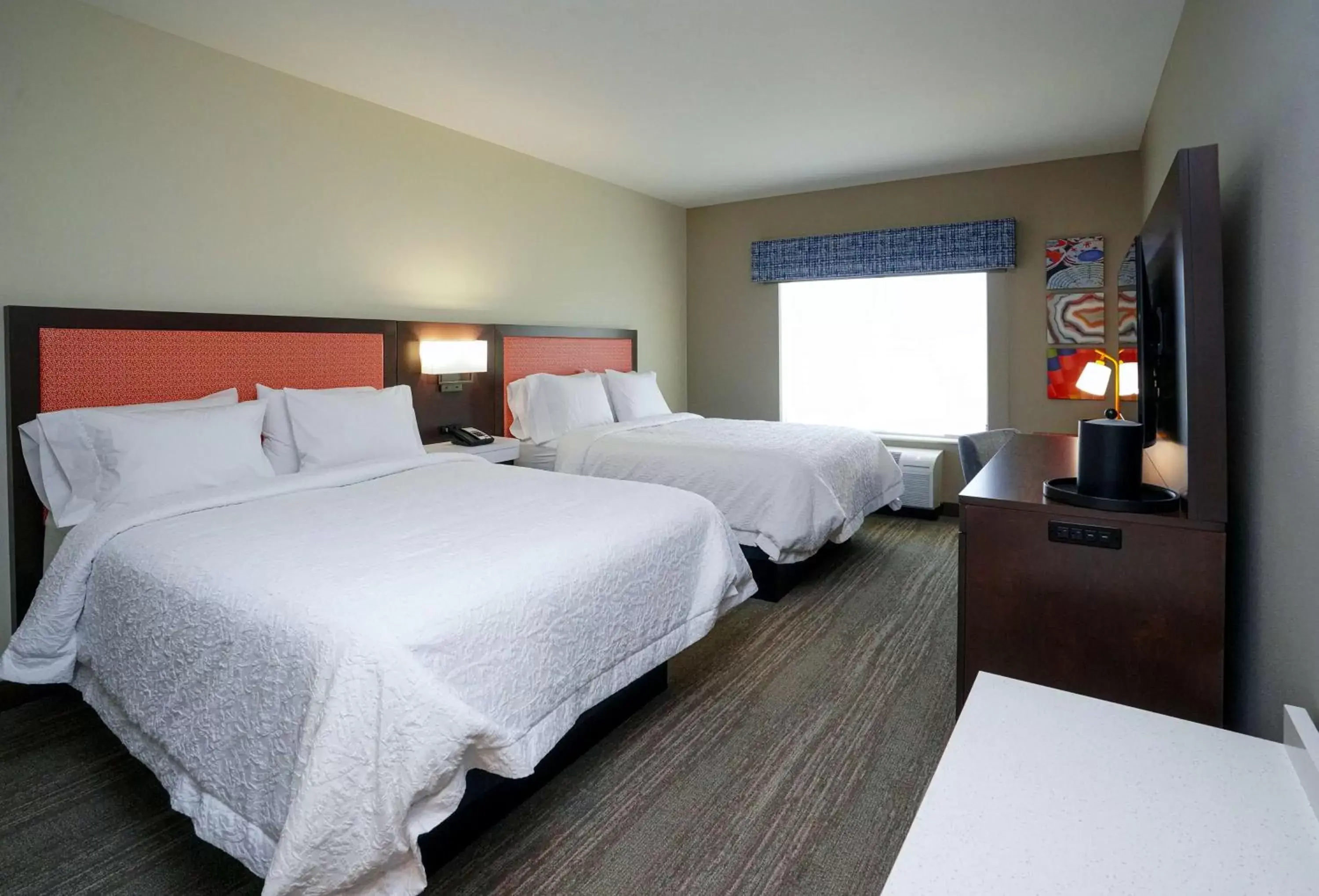 Bedroom, Bed in Hampton Inn Colorado Springs I-25 Central