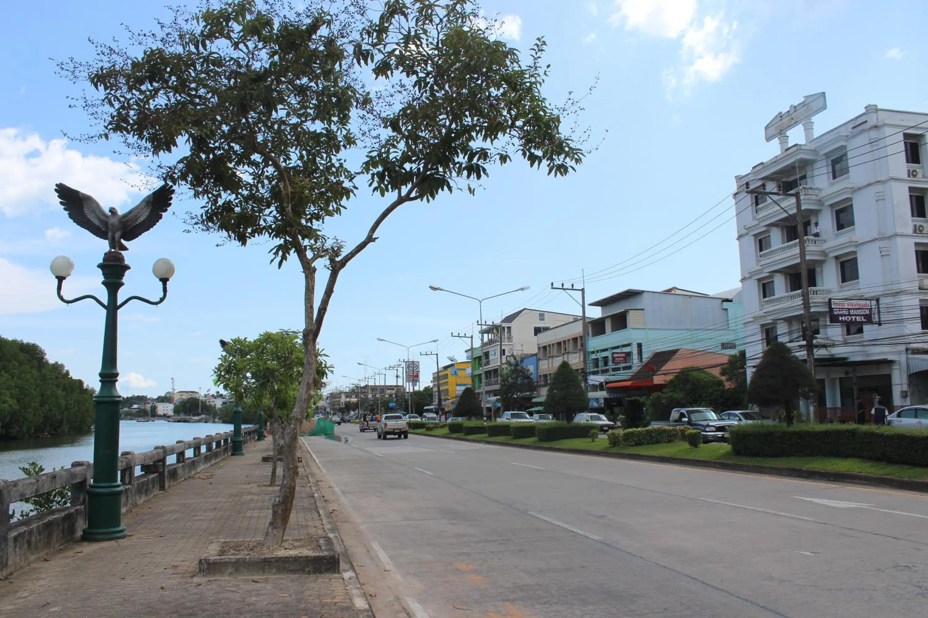 Facade/entrance in Grand Mansion Hotel