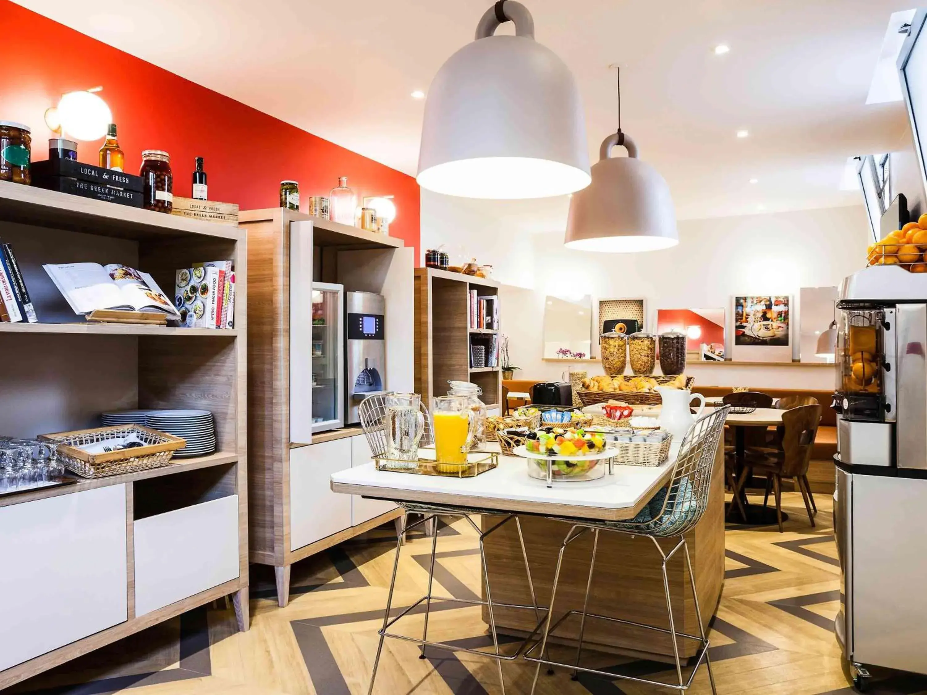 Property building, Restaurant/Places to Eat in ibis Styles Paris Nation Porte De Montreuil