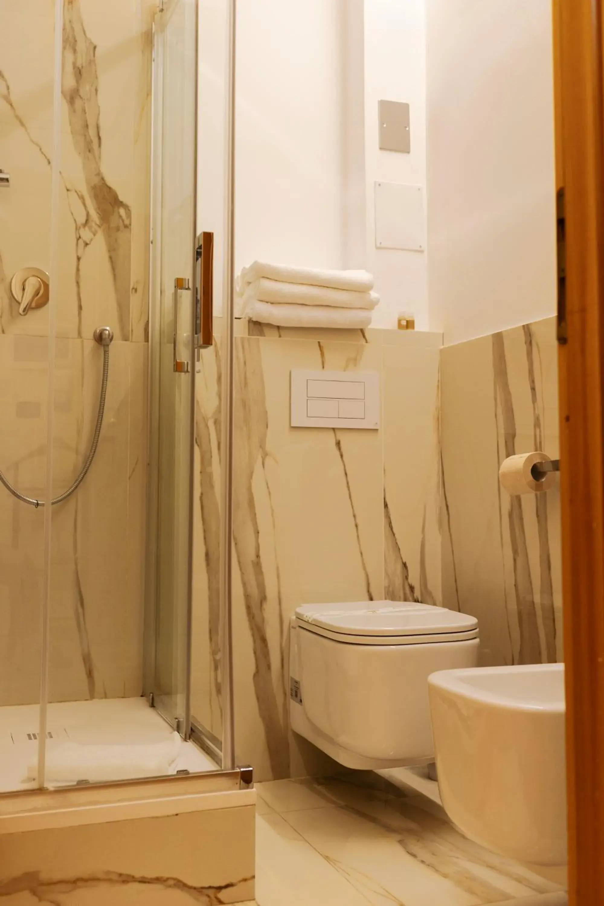 Bathroom in Hotel Giotto Flavia