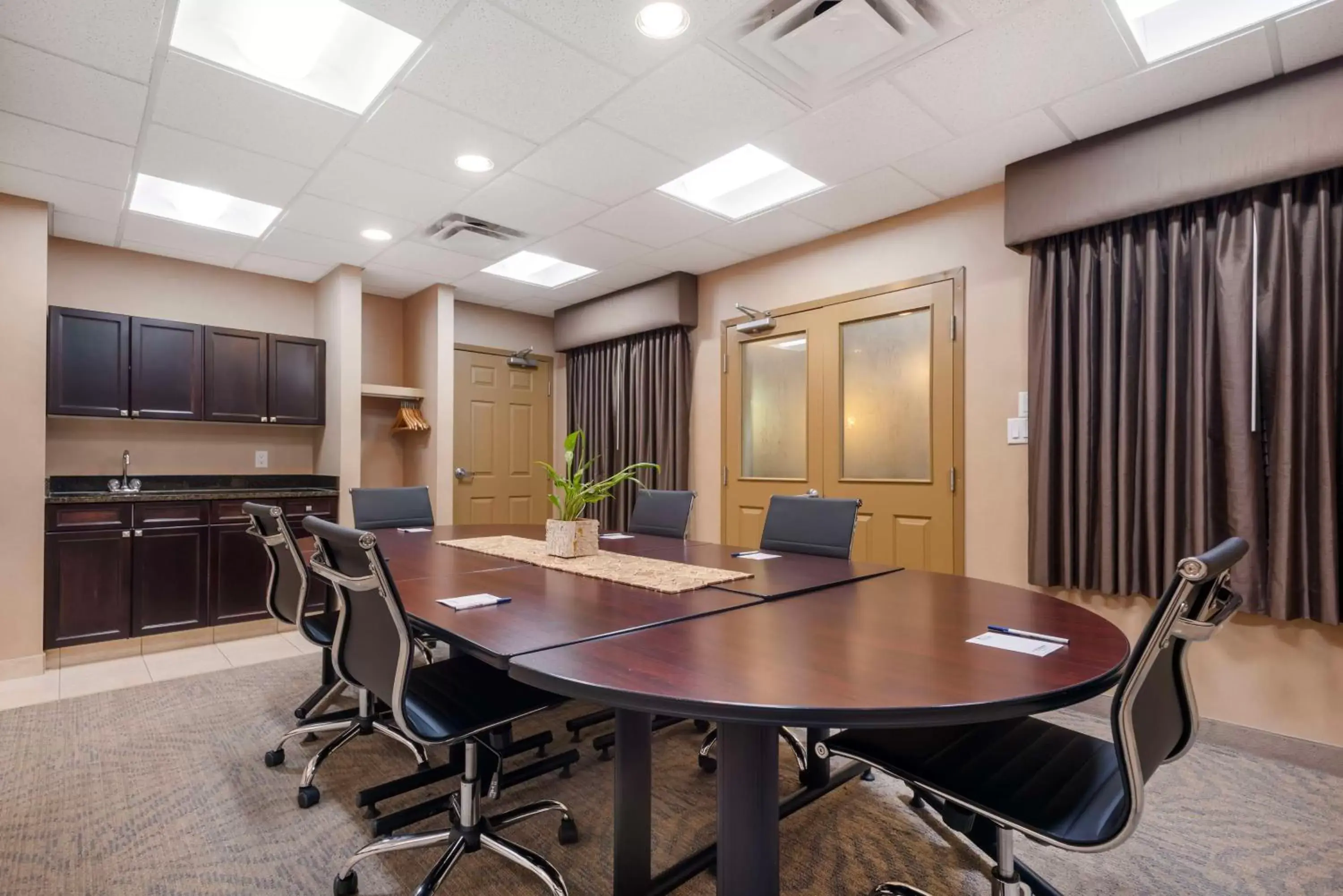 Meeting/conference room in Best Western Rocky Mountain House