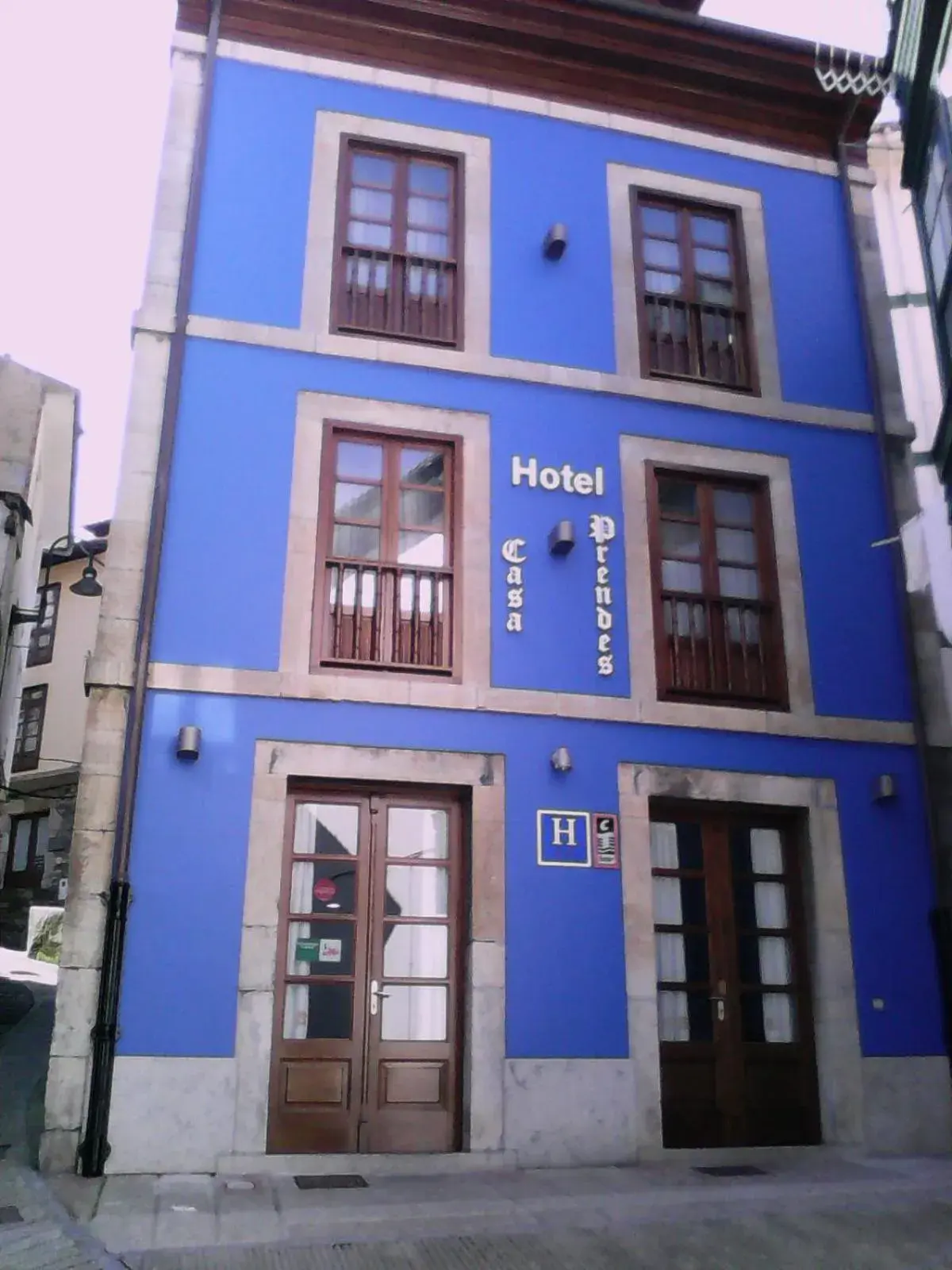 Facade/entrance in Hotel Casa Prendes