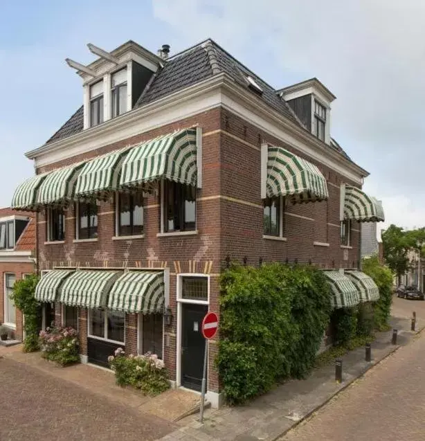 Balcony/Terrace, Property Building in Lekkerwegbijleeuwen, 1 minuut naar hartje centrum