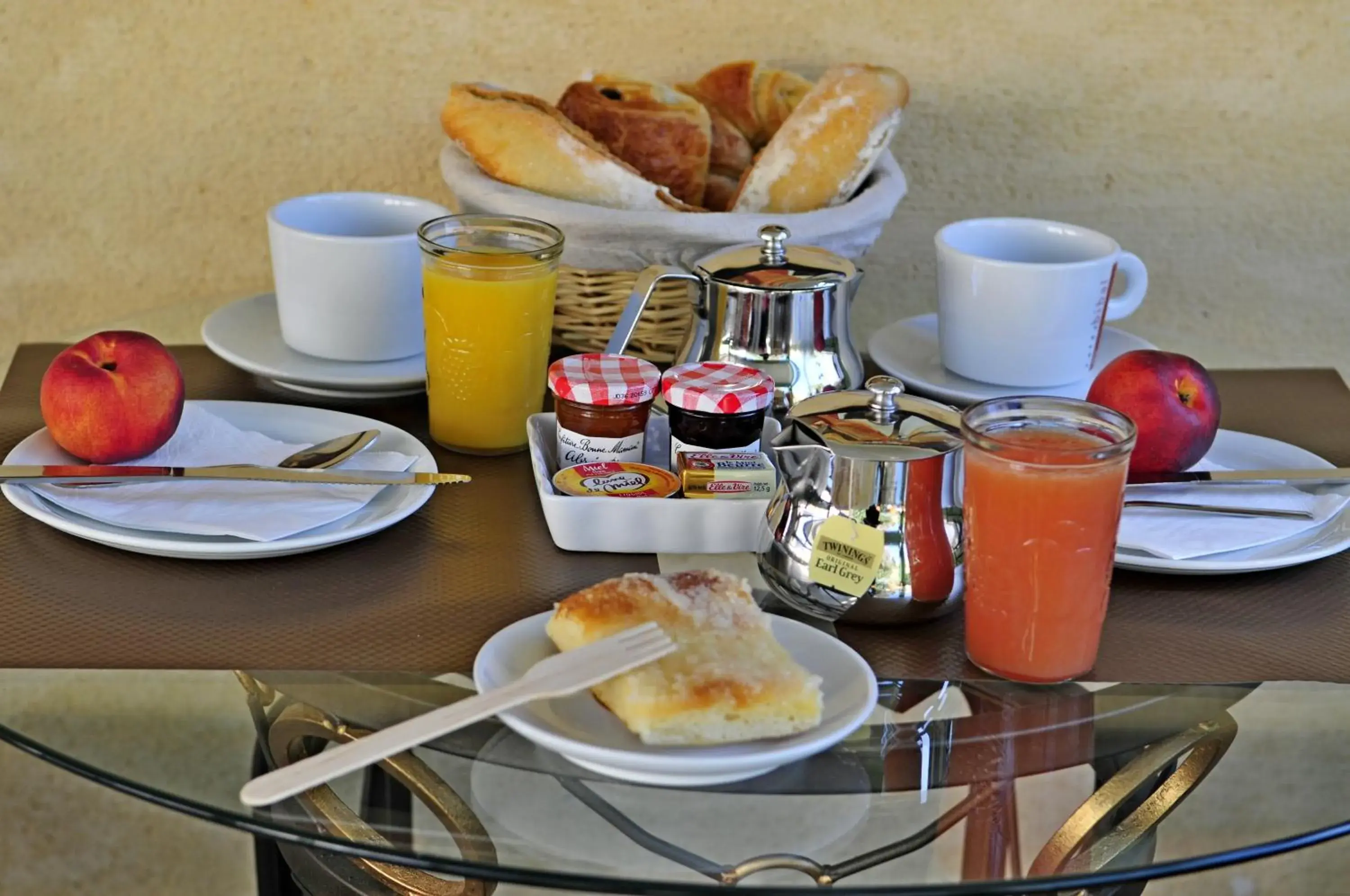 Breakfast in Maison des Croisades