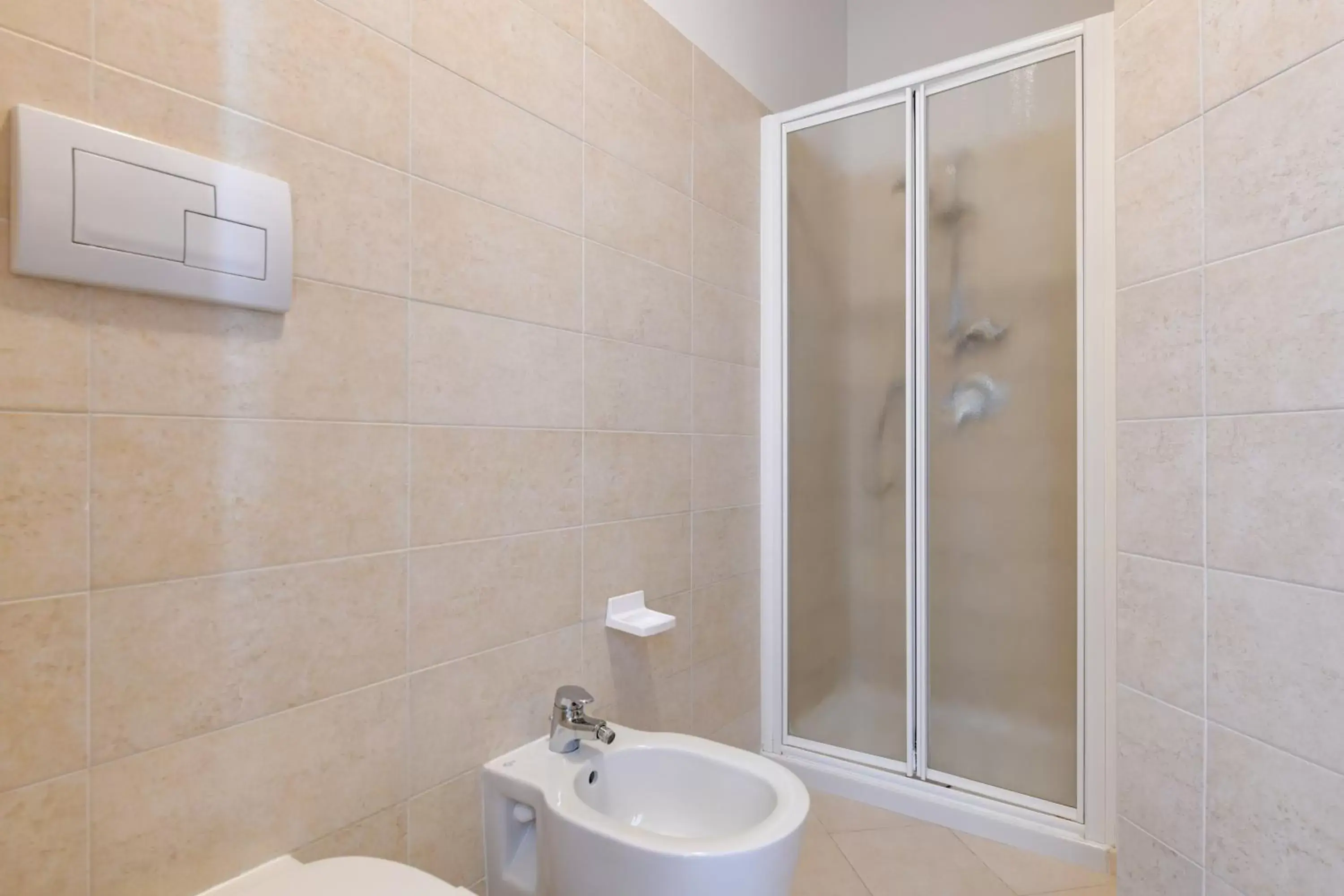 Shower, Bathroom in Albergo Locanda Primavera
