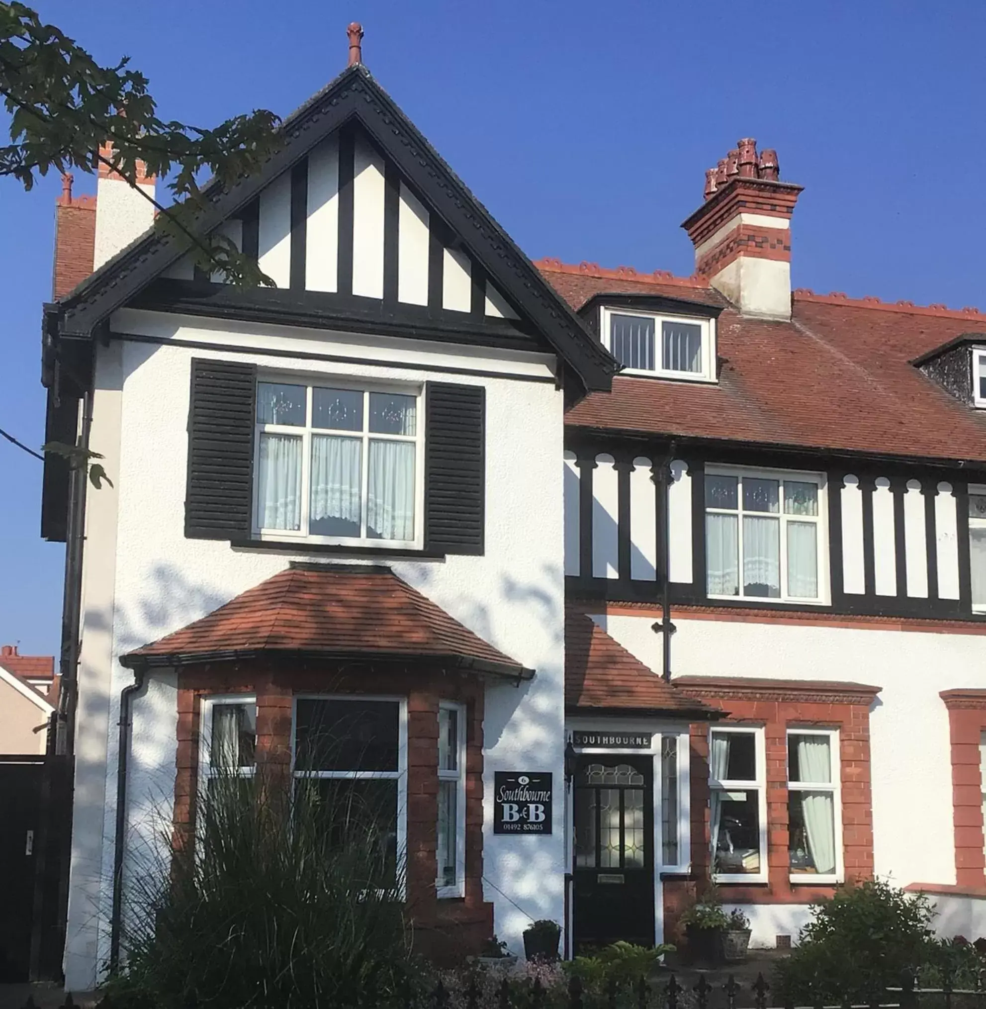 Property Building in Southbourne Guest House