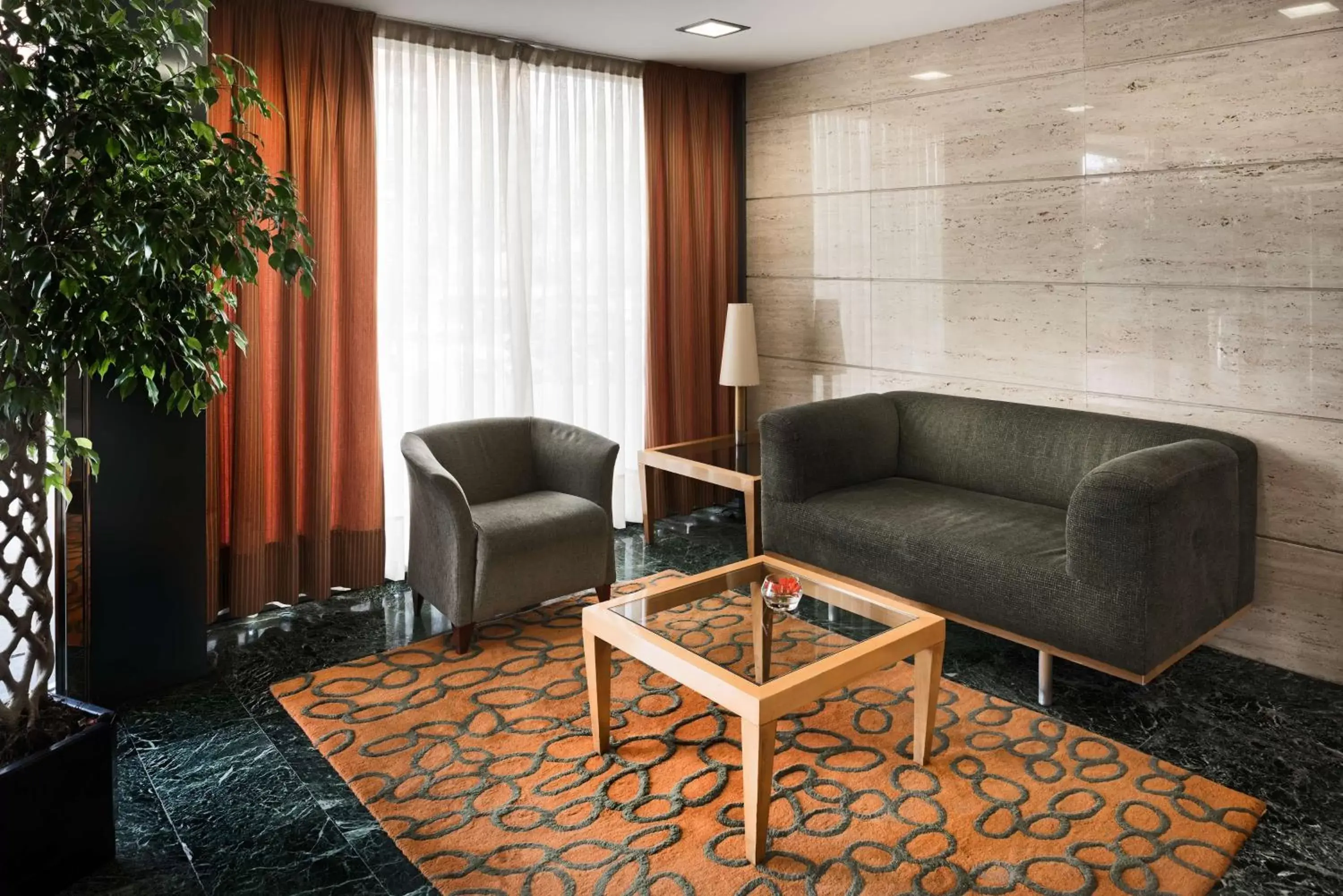 Lobby or reception, Seating Area in NH Ciudad de Valladolid