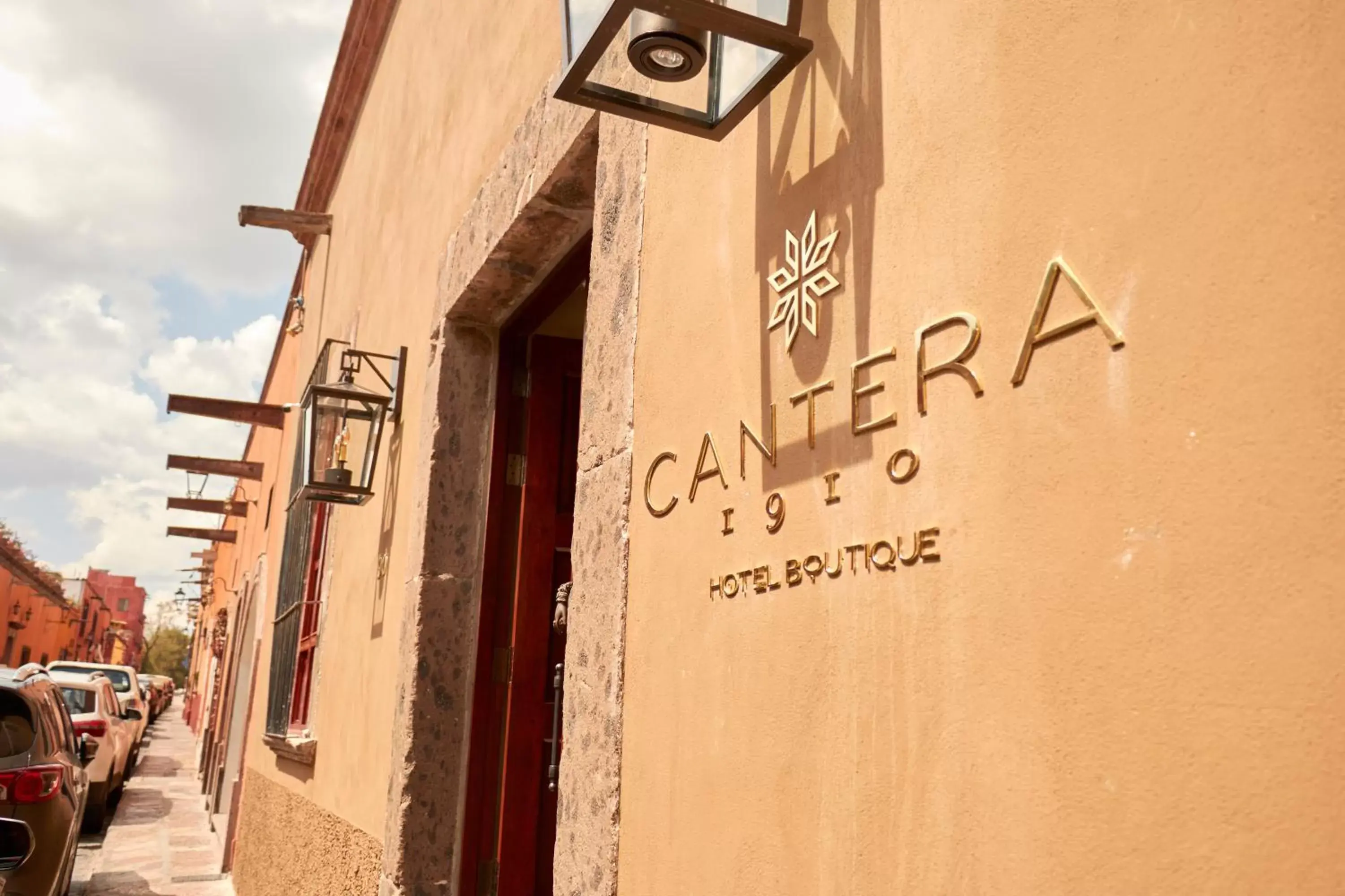 Facade/entrance, Property Logo/Sign in Cantera 1910 Hotel Boutique, Destination Hotel