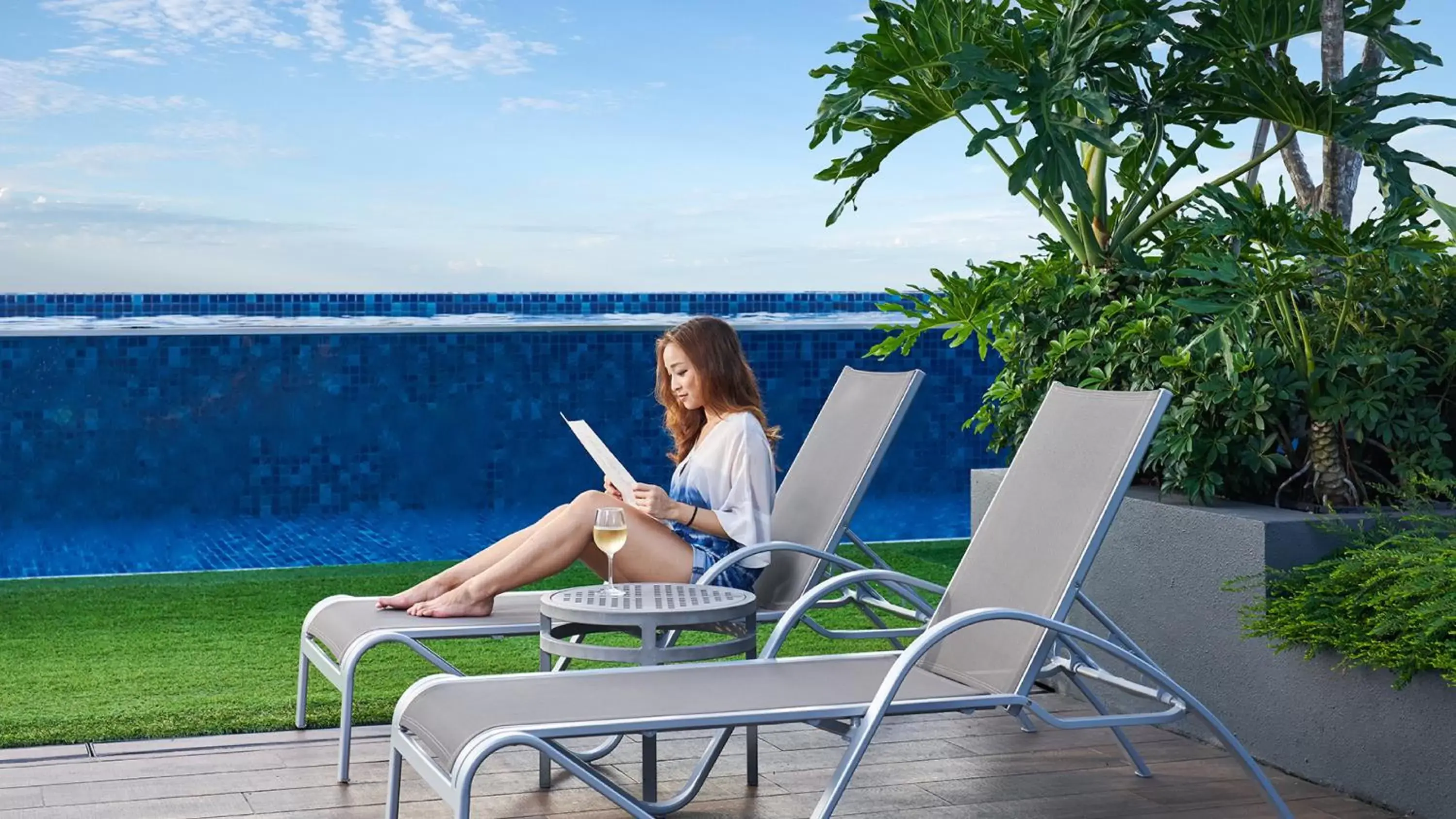 Swimming Pool in Holiday Inn Express Singapore Clarke Quay, an IHG Hotel