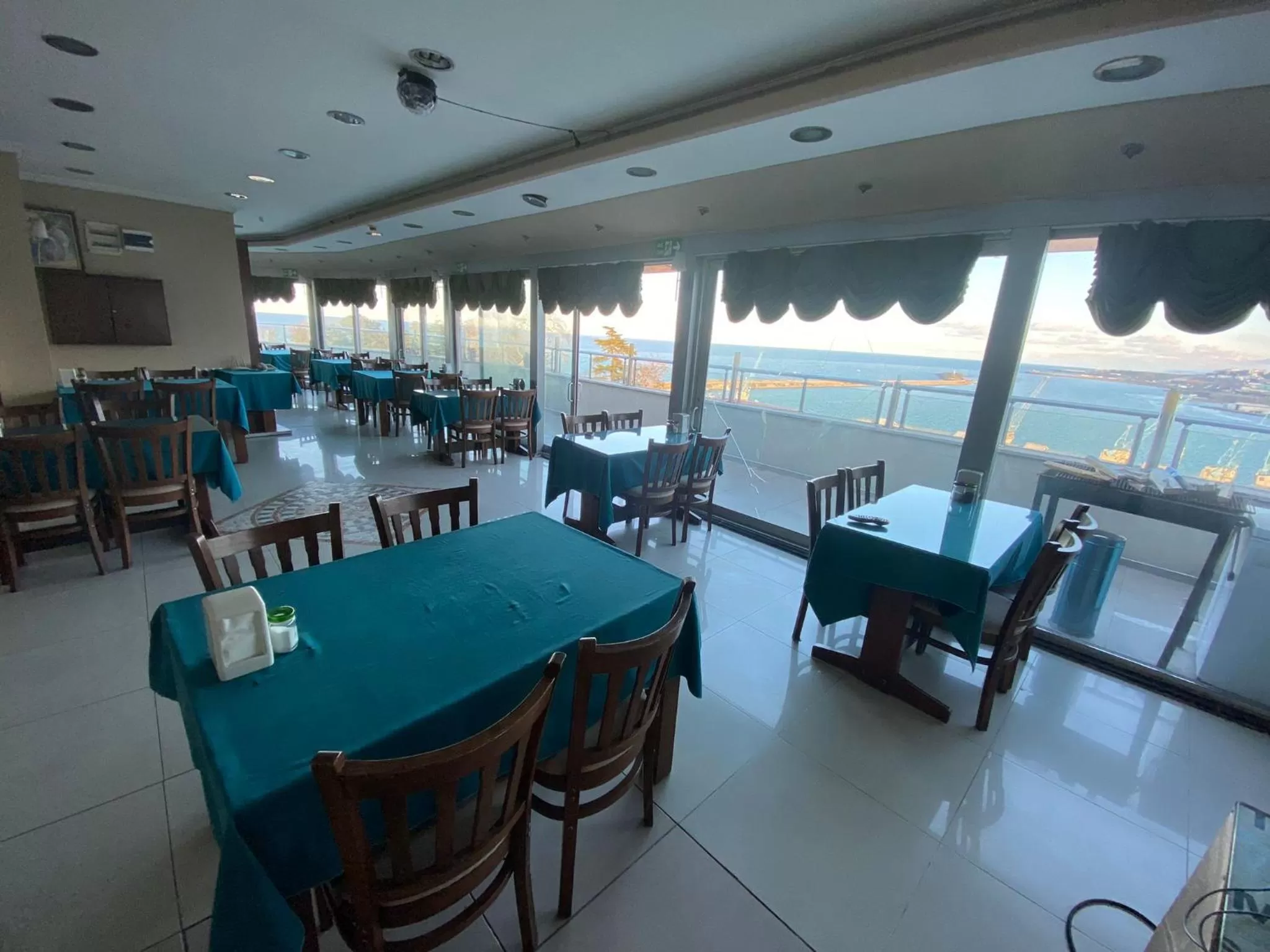 Restaurant/Places to Eat in GanitaLife Otel