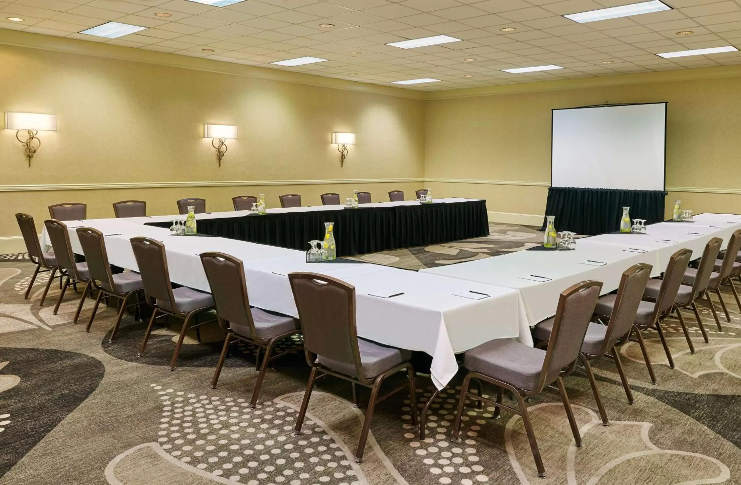 Meeting/conference room in Hilton Kansas City Airport