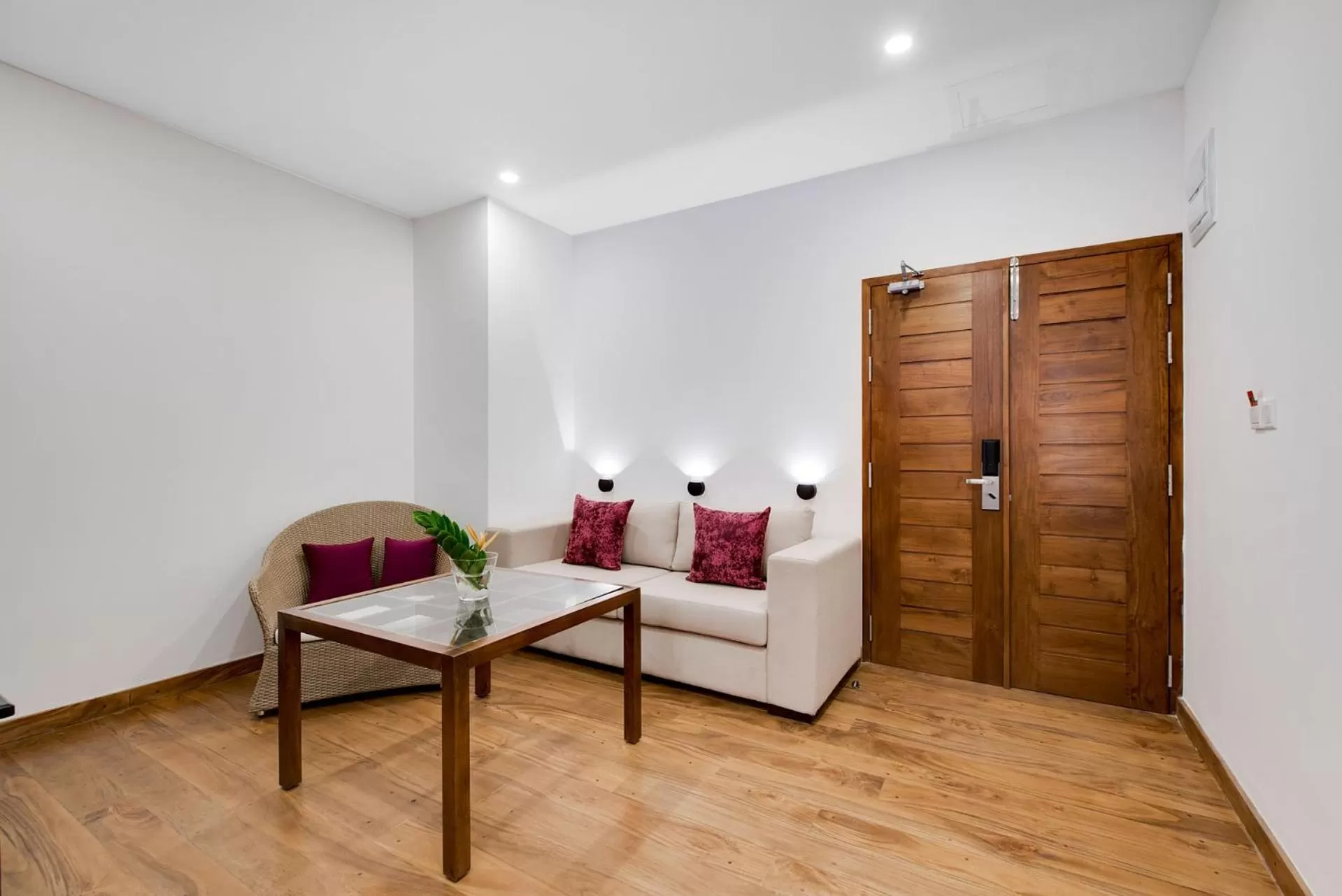 Living room, Bed in Amagi Aria Airport Transit Hotel