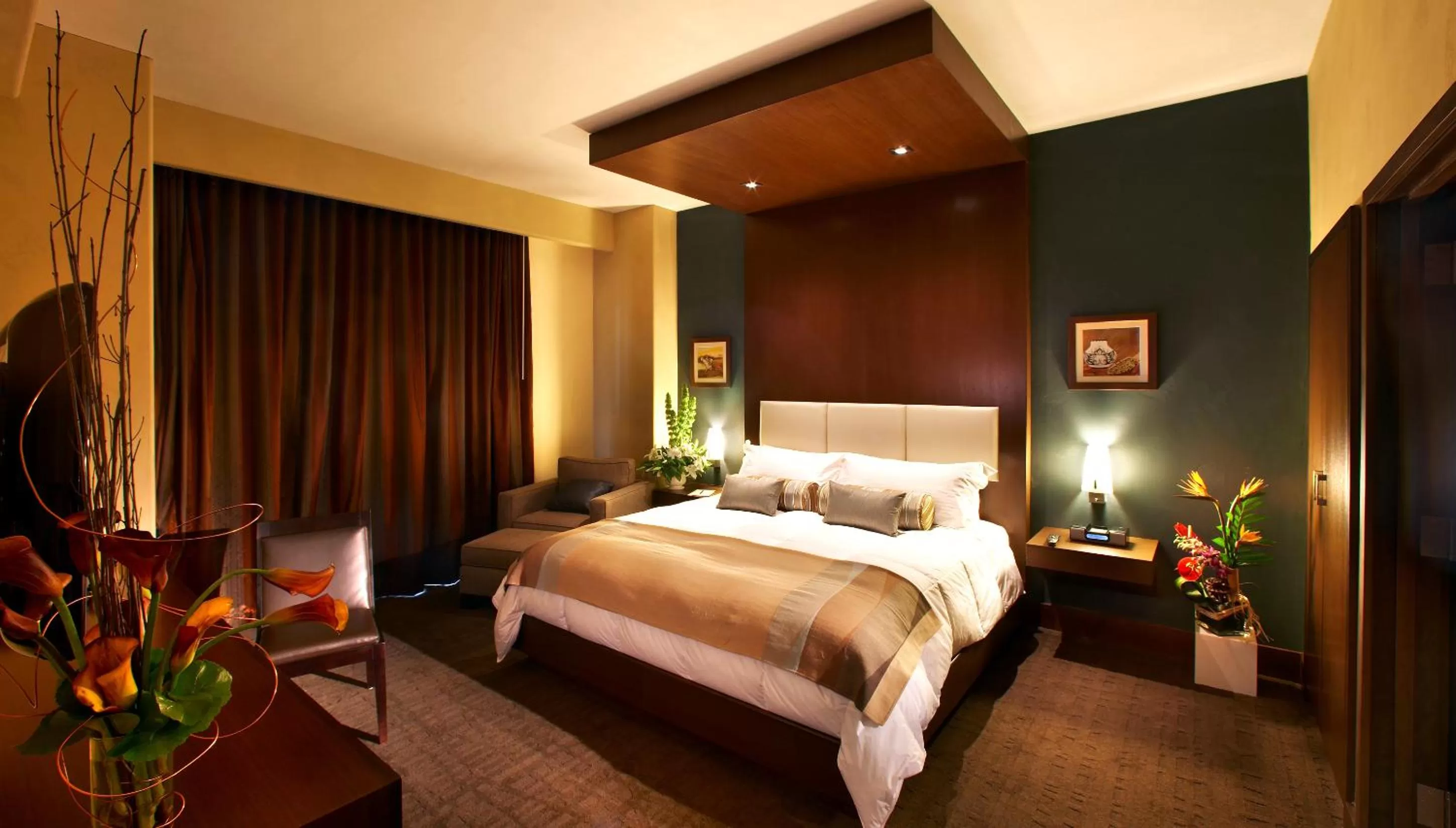 Bedroom, Bed in Isleta Resort & Casino