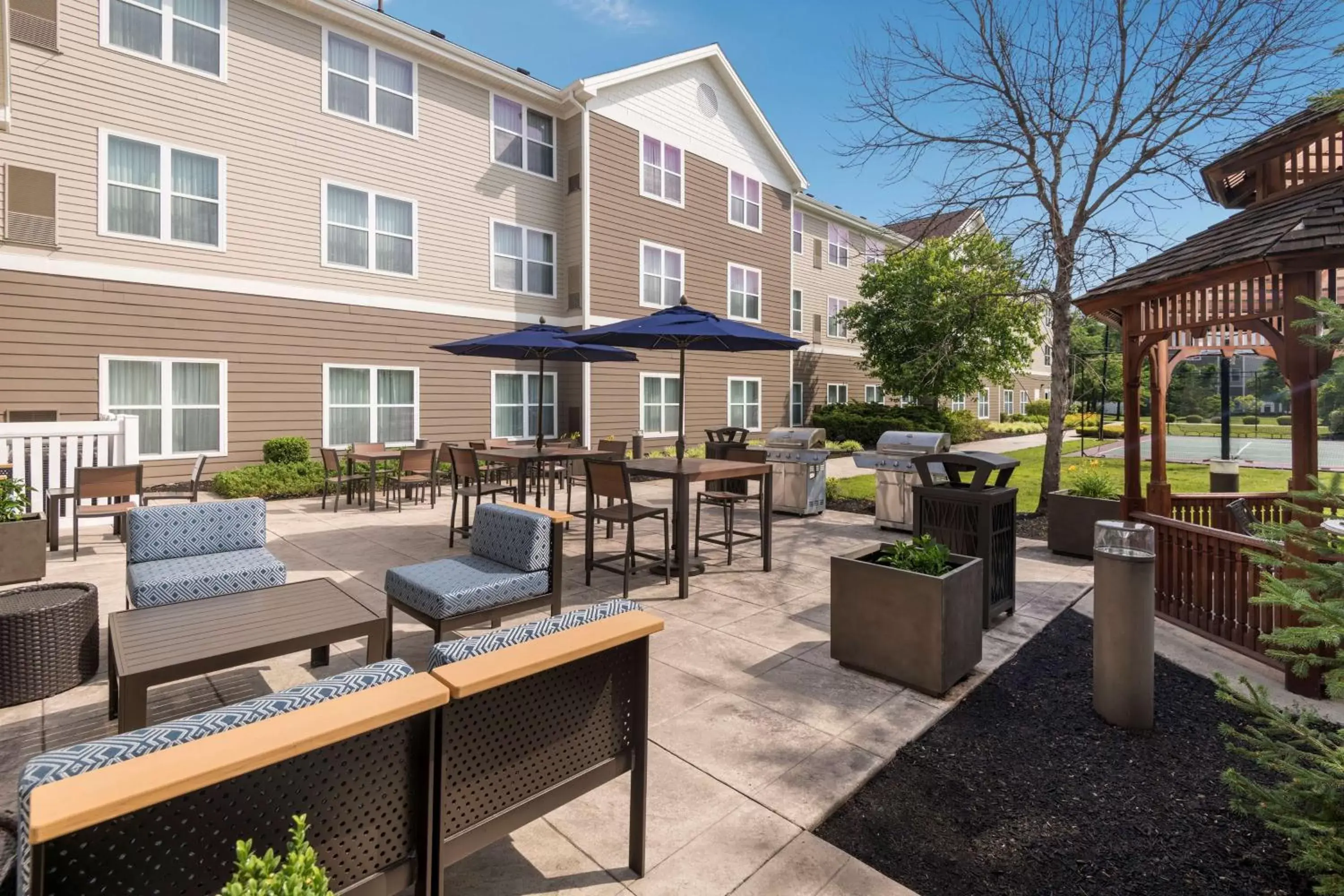 Patio in Homewood Suites by Hilton Mount Laurel