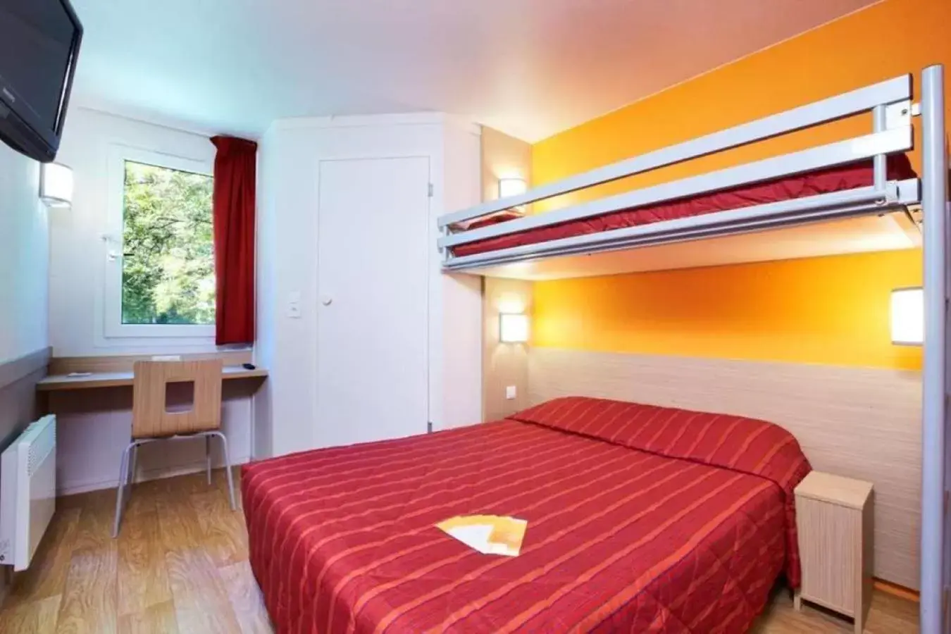 TV and multimedia, Bed in Premiere Classe Tours Sud - Joue Les Tours