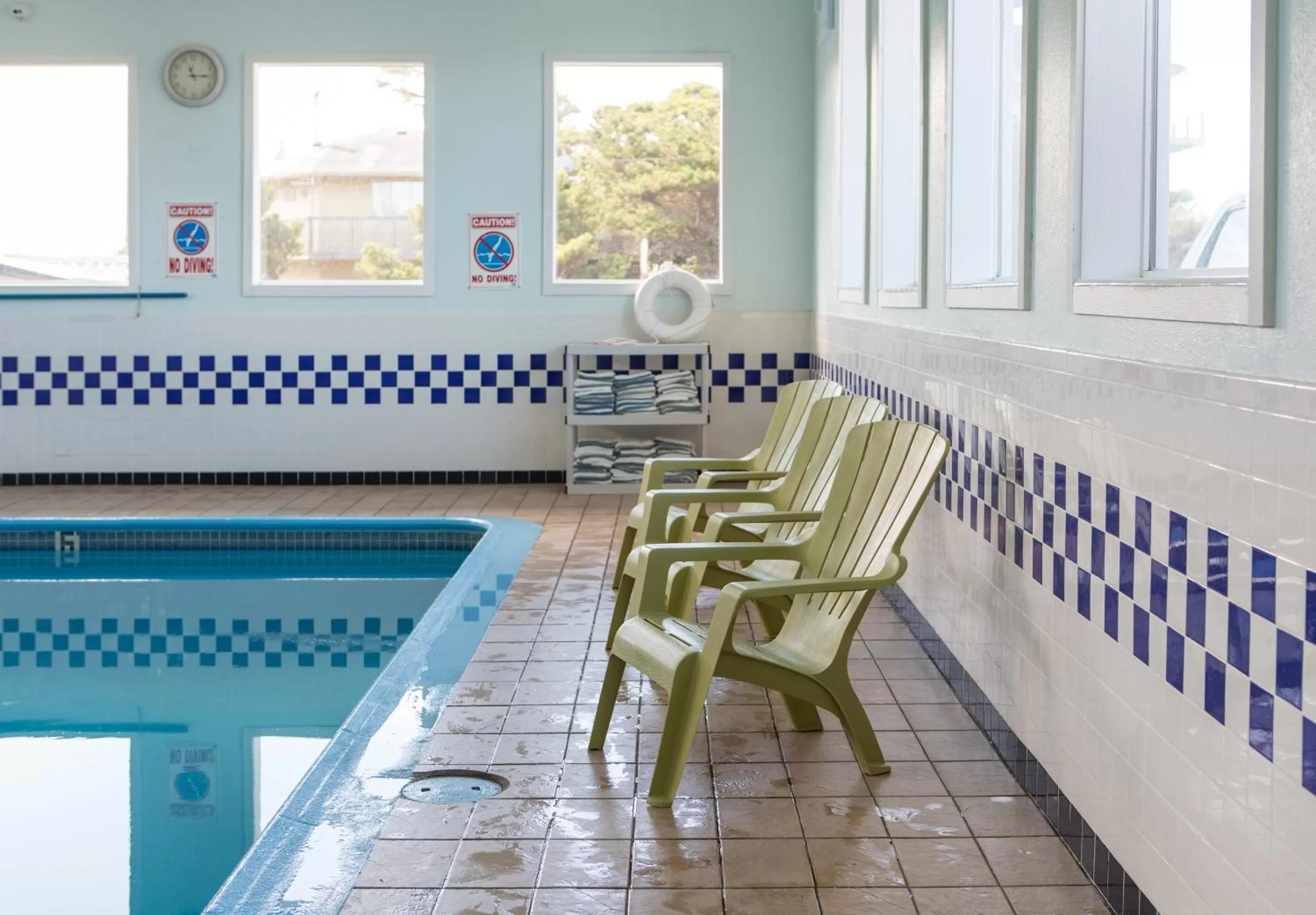 Swimming pool in Surfside Resort