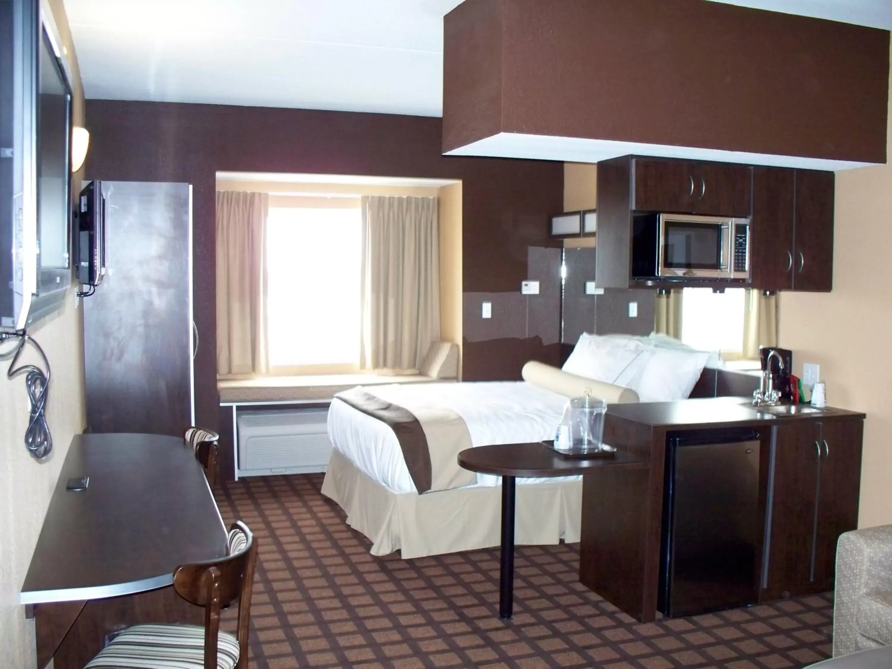 Queen Studio Suite - Non-Smoking in Microtel Inn & Suites Quincy by Wyndham