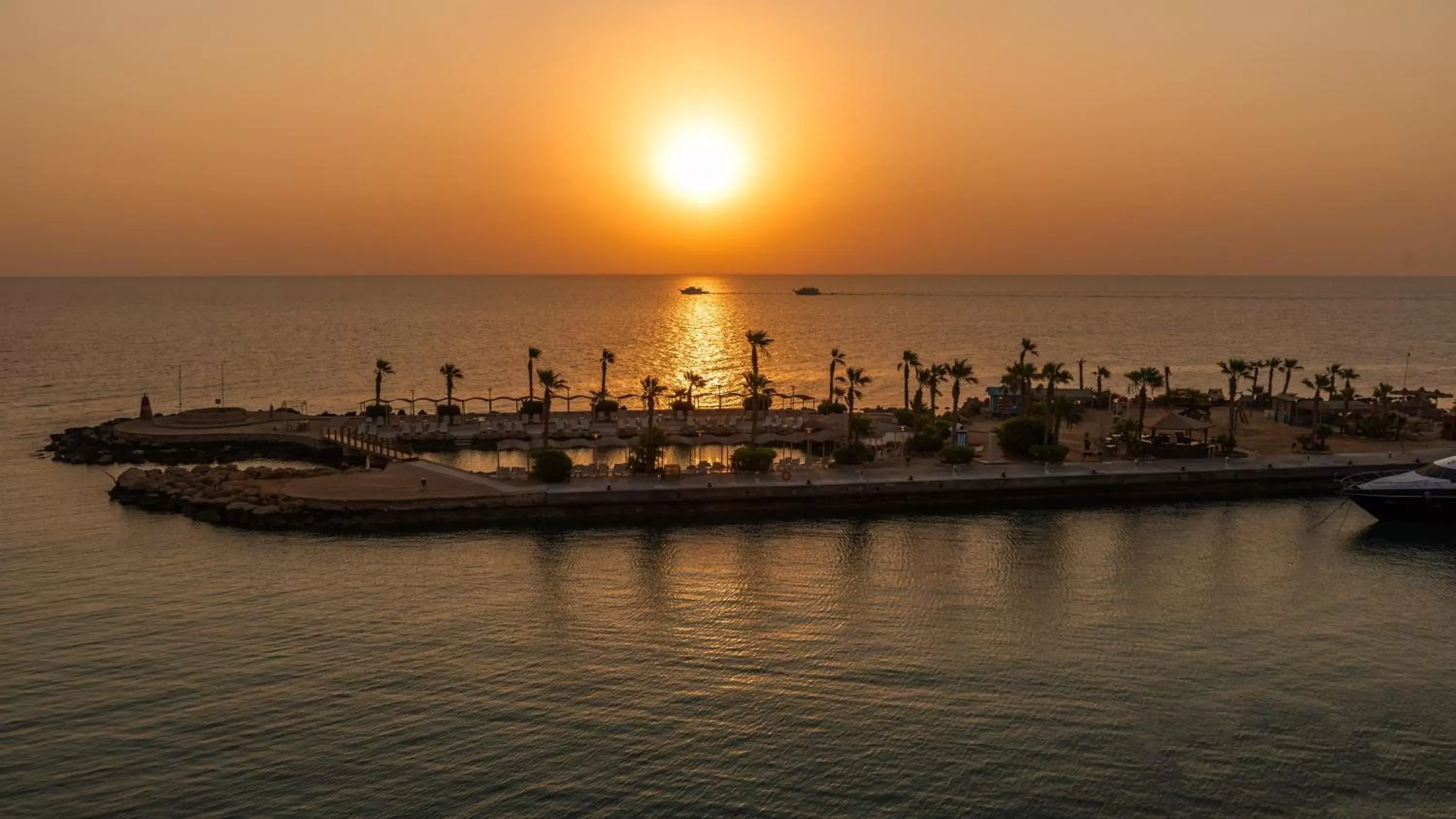 Sea view in Pickalbatros Citadel Resort Sahl Hasheesh