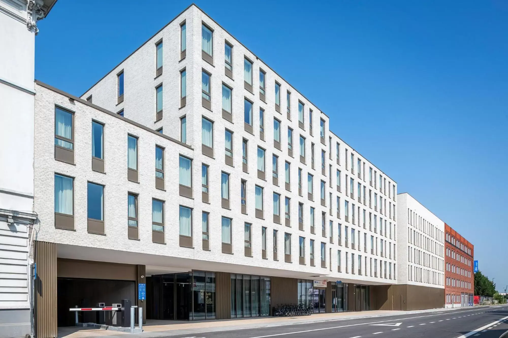 Property building in ibis budget Gent Centrum Dampoort Property building in ibis budget Gent Centrum Dampoort
